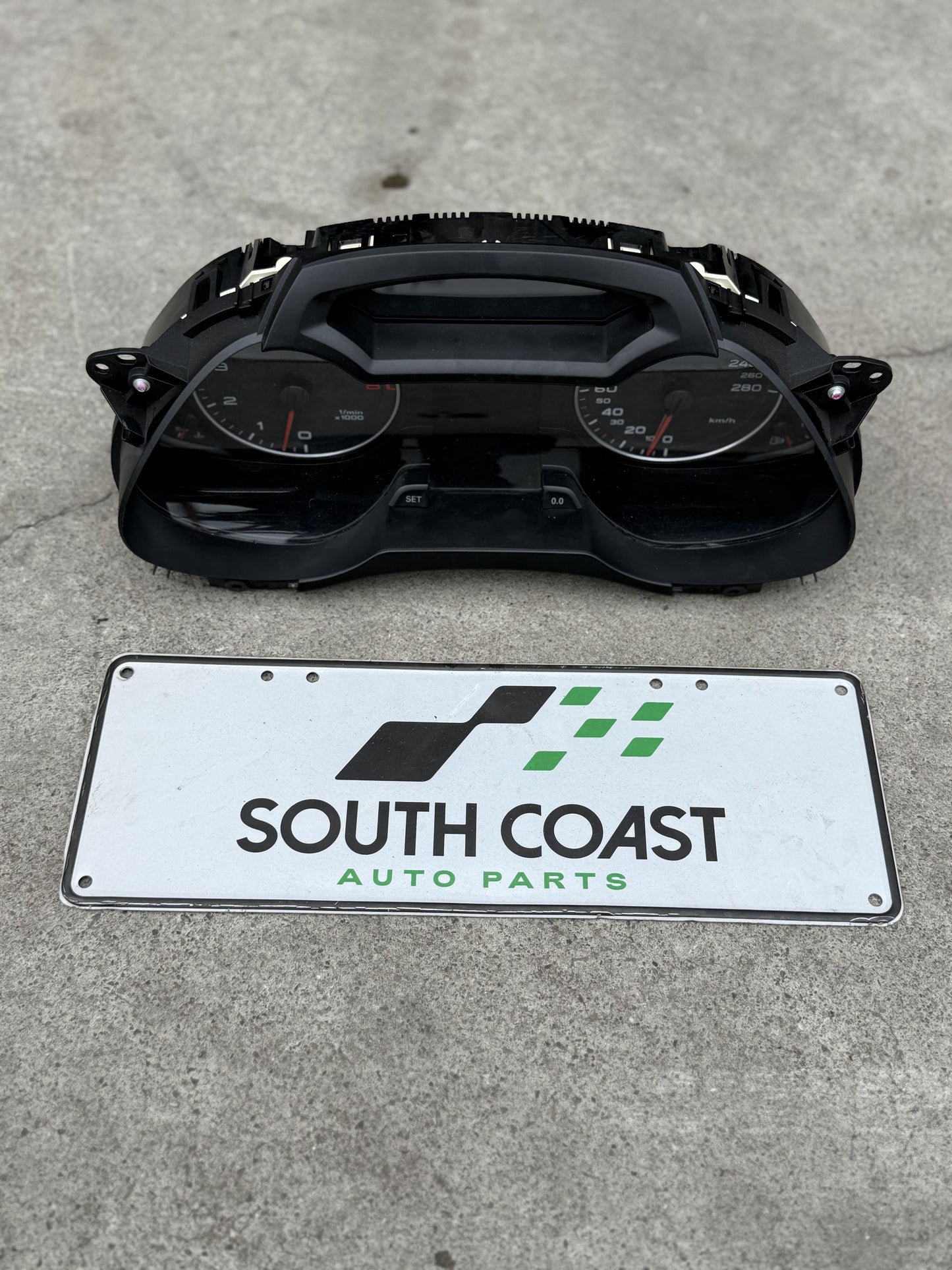 Audi A4 B8 WAUZZ8K9AA071441 Instrument Cluster 8K0920900B