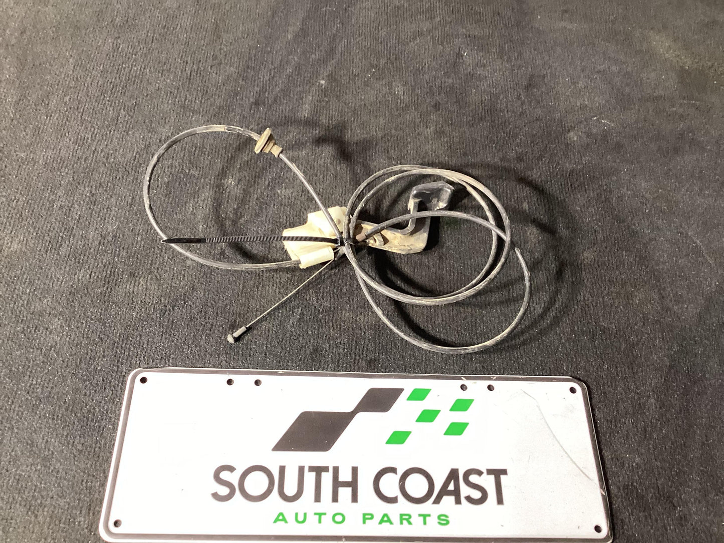 Holden Commodore VU  Bonnet Release Cable 92030230