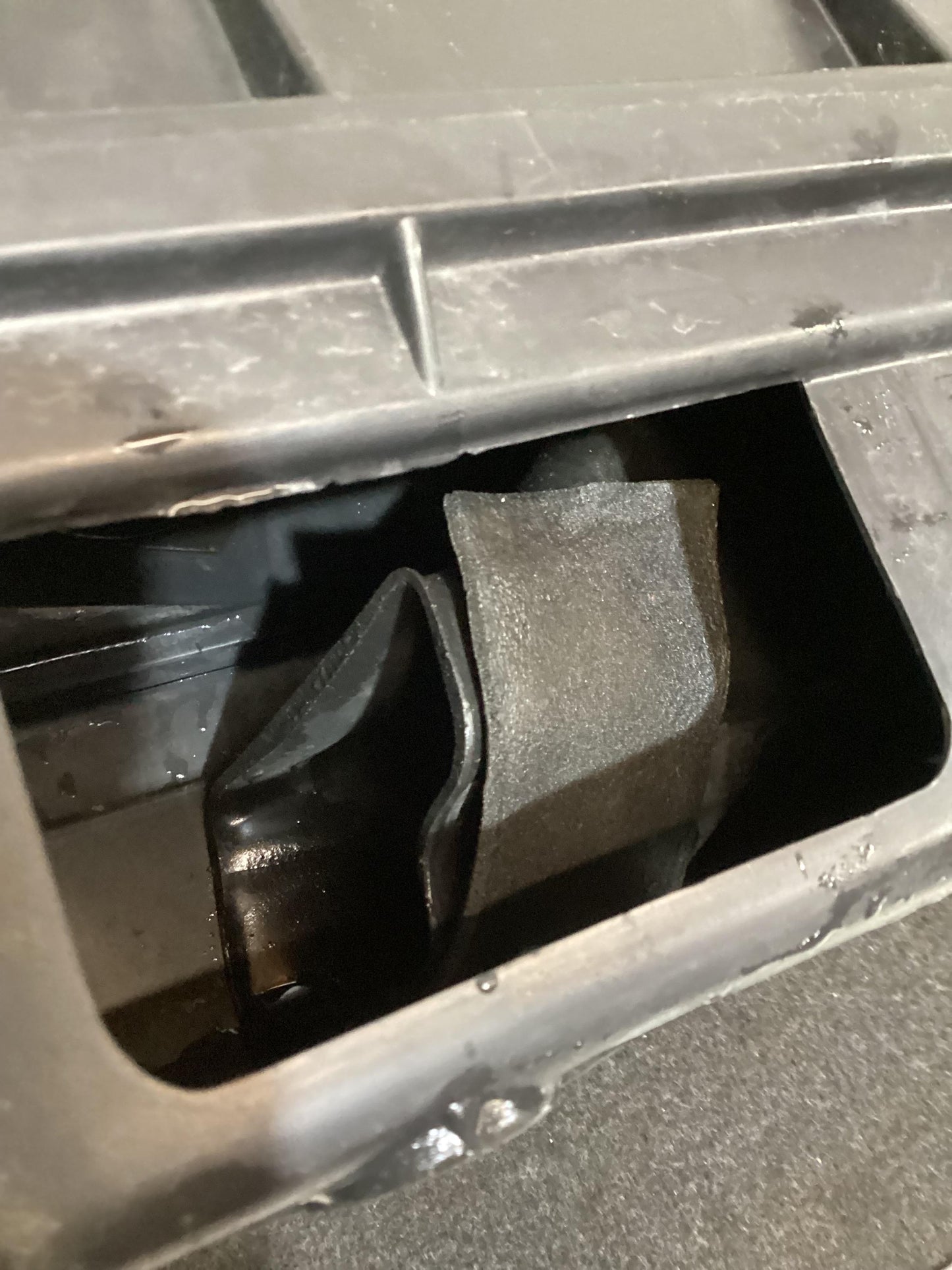 Holden Commodore VR  Cold Air Box 92031667