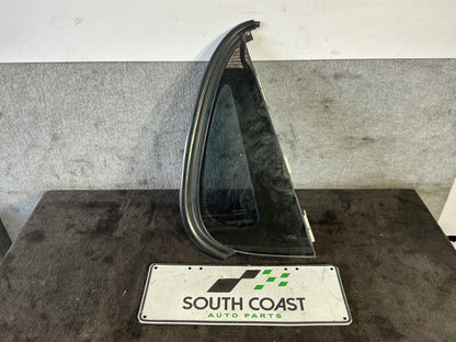 Holden Commodore VU 6H8VUK80F2L904753 Right Rear Quarter Door Glass