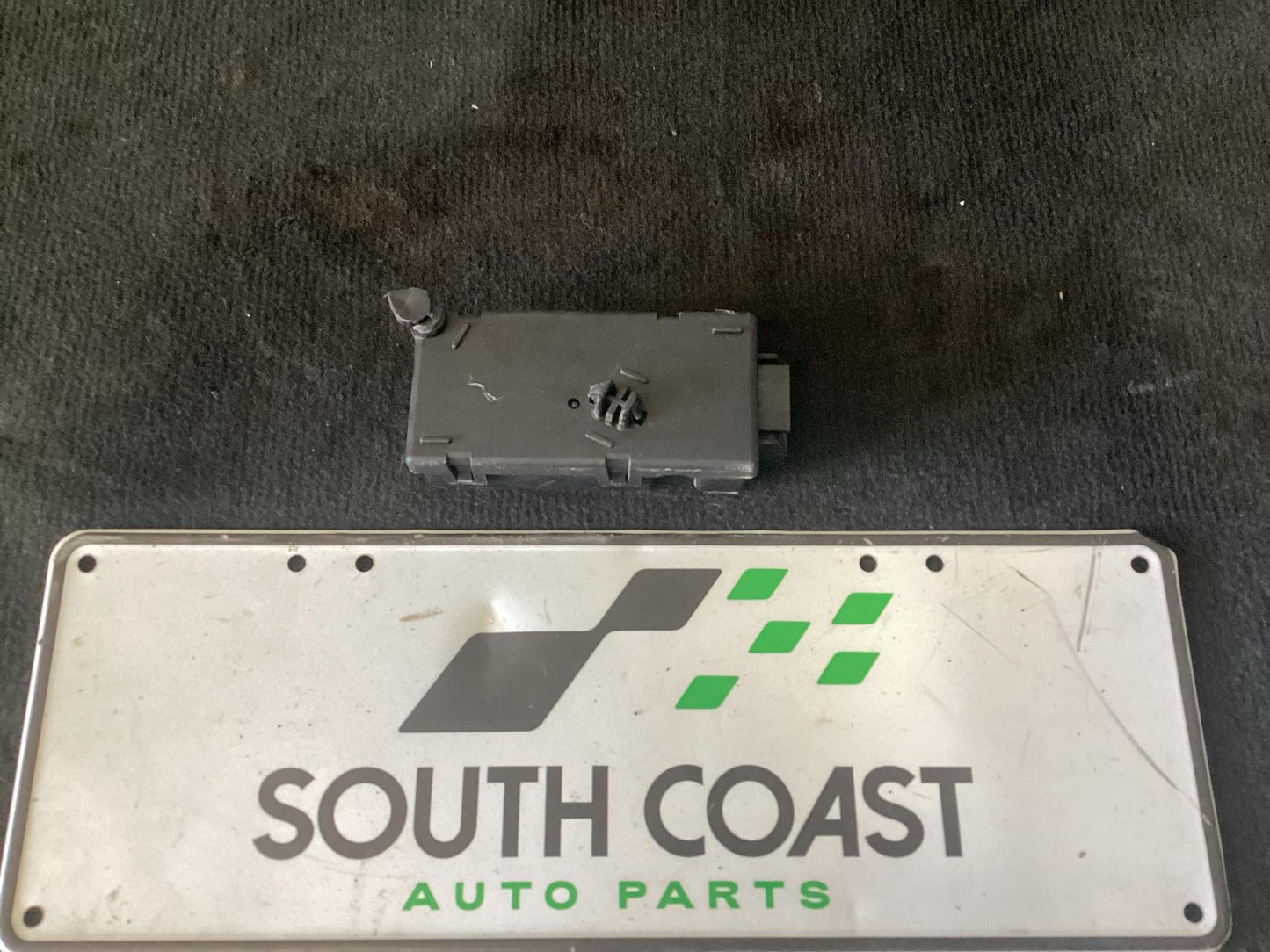 Holden Commodore   Power Window Control Module  92182518