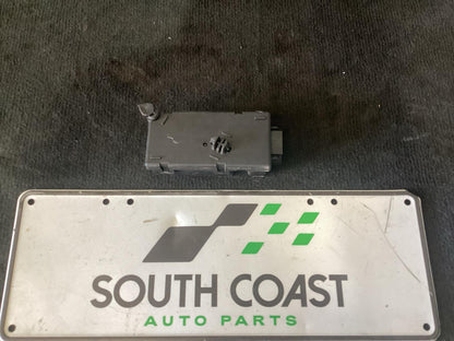 Holden Commodore   Power Window Control Module  92182518