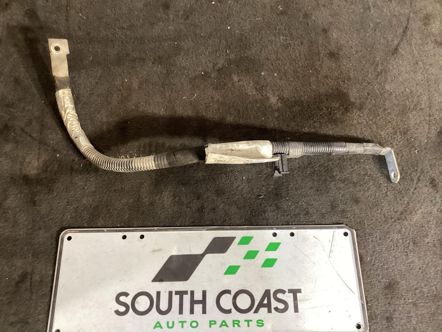 Holden Commodore   Battery Terminal 92230639