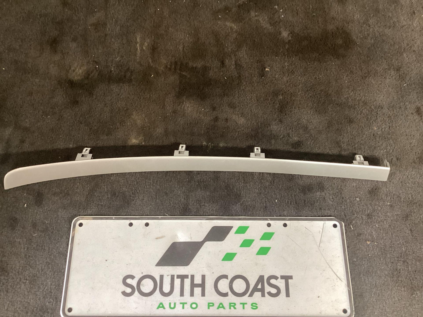 Holden Commodore   Dash Trim
