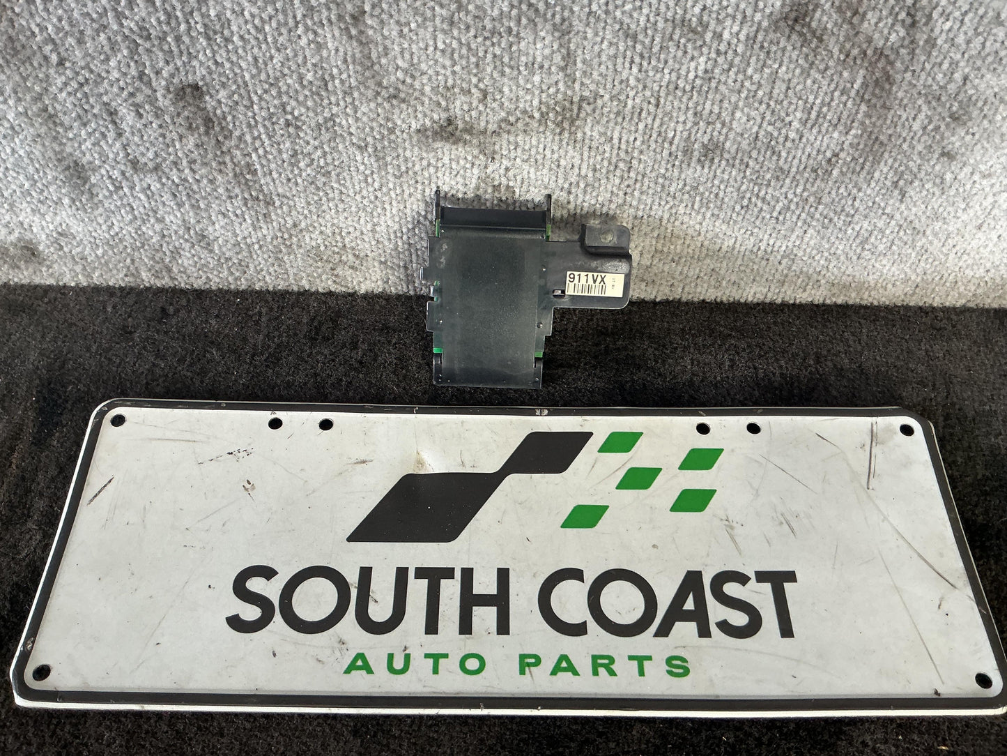 Holden Commodore VU 6H8VUK80F2L904753 Key Remote Reciever 92120911