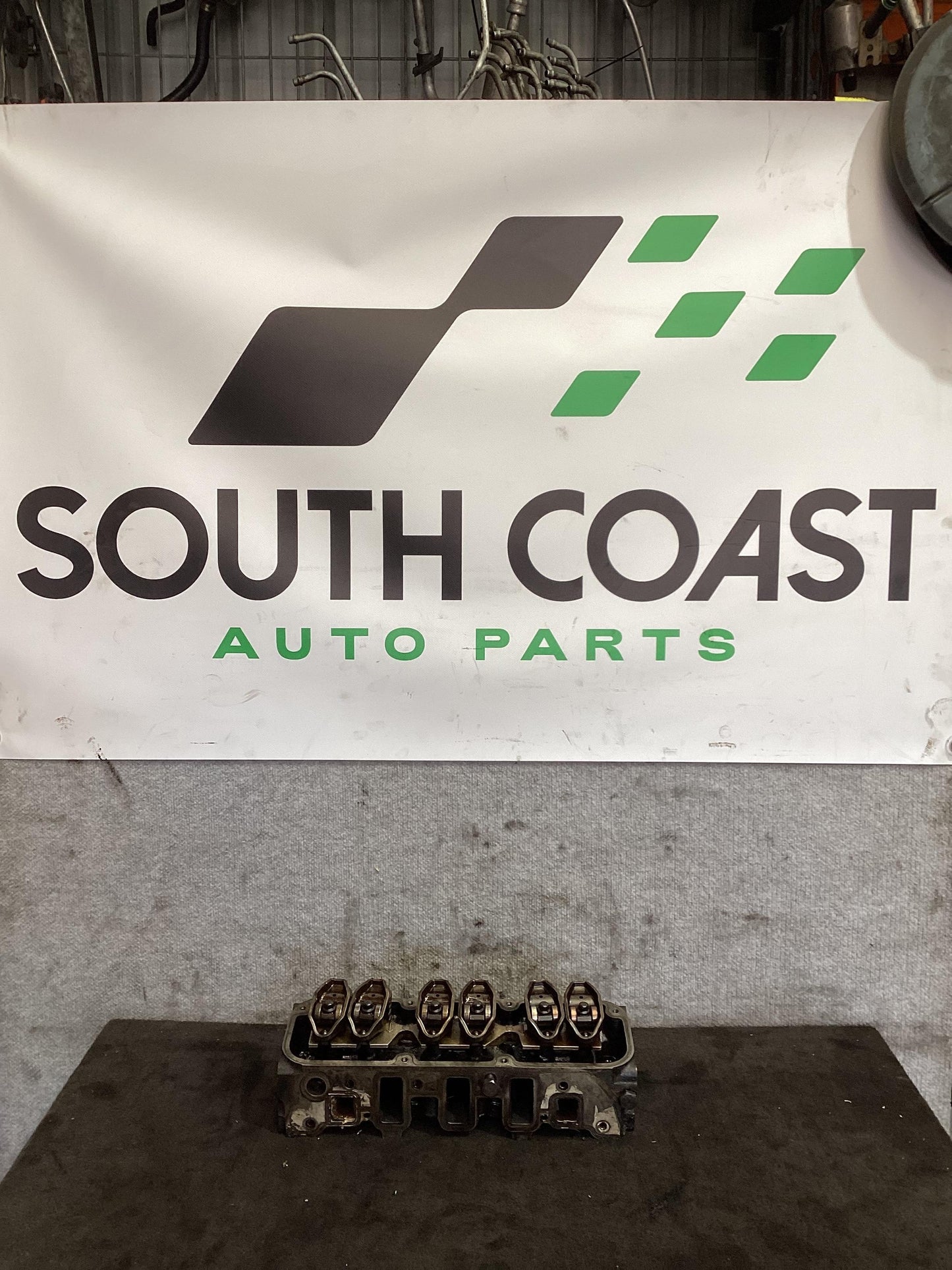 Holden Commodore VR 6H8VRK19HSL781543 Right Cylinder Head