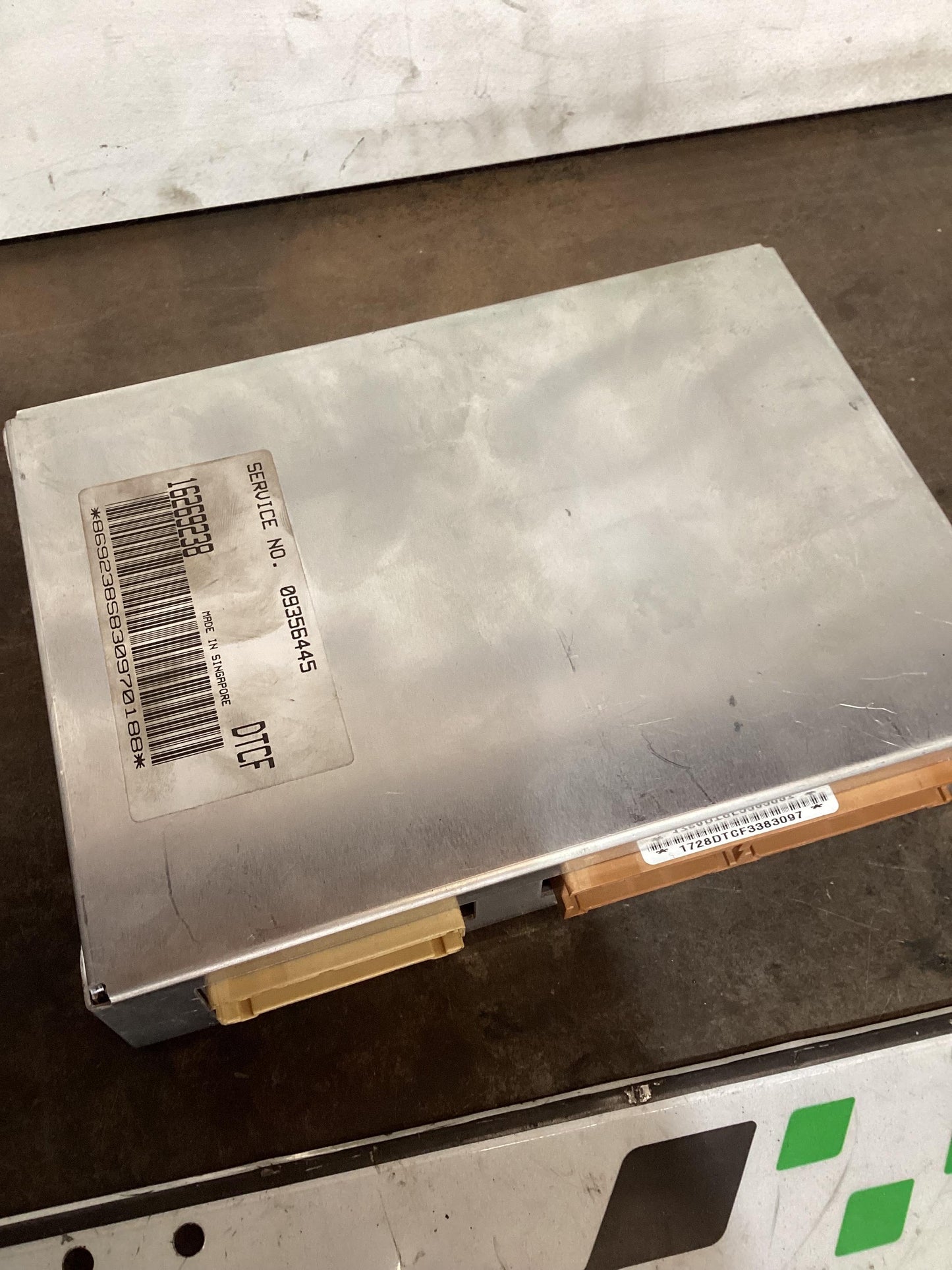 Holden Commodore VY  ECU