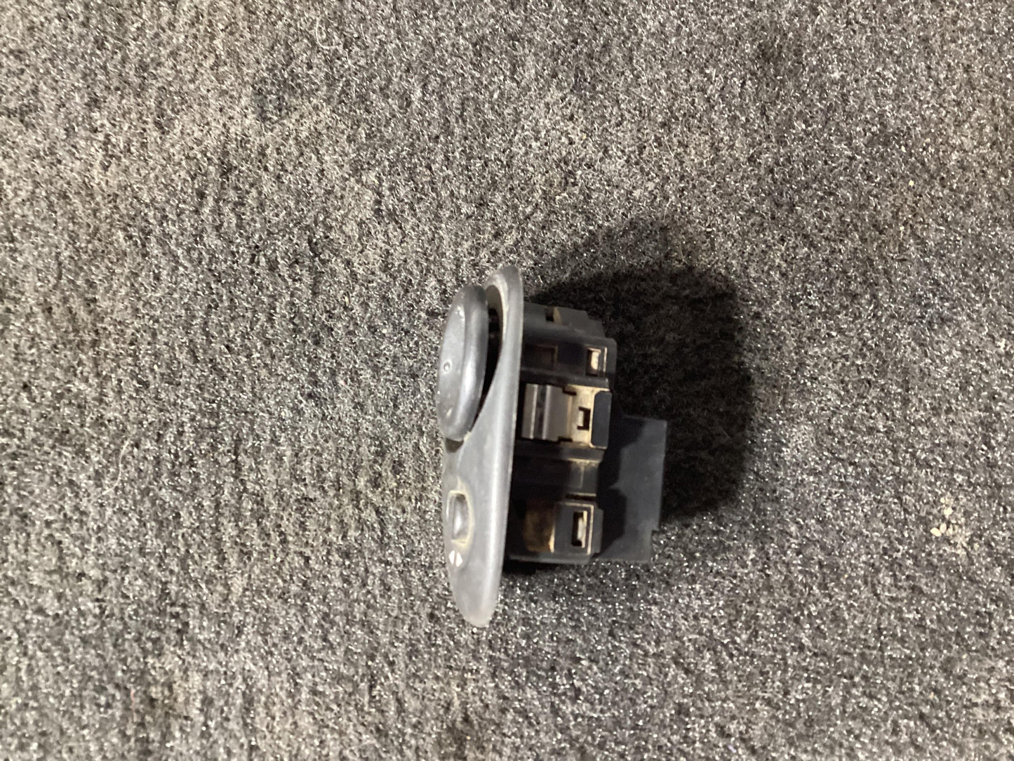 Holden Commodore VU  Mirror Adjuster Switch 92086467