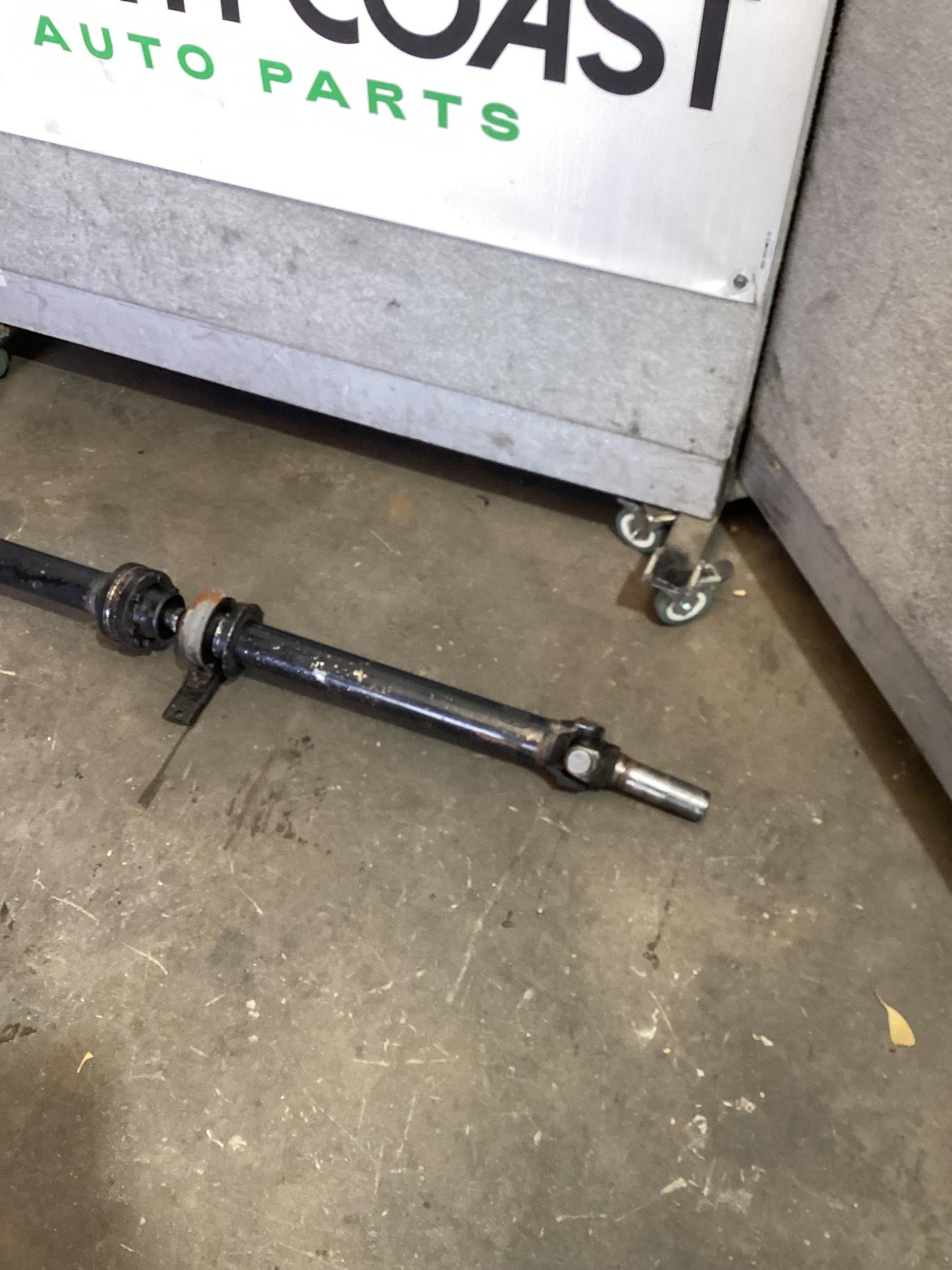 Holden Commodore VR  Two-Piece Drive Shaft