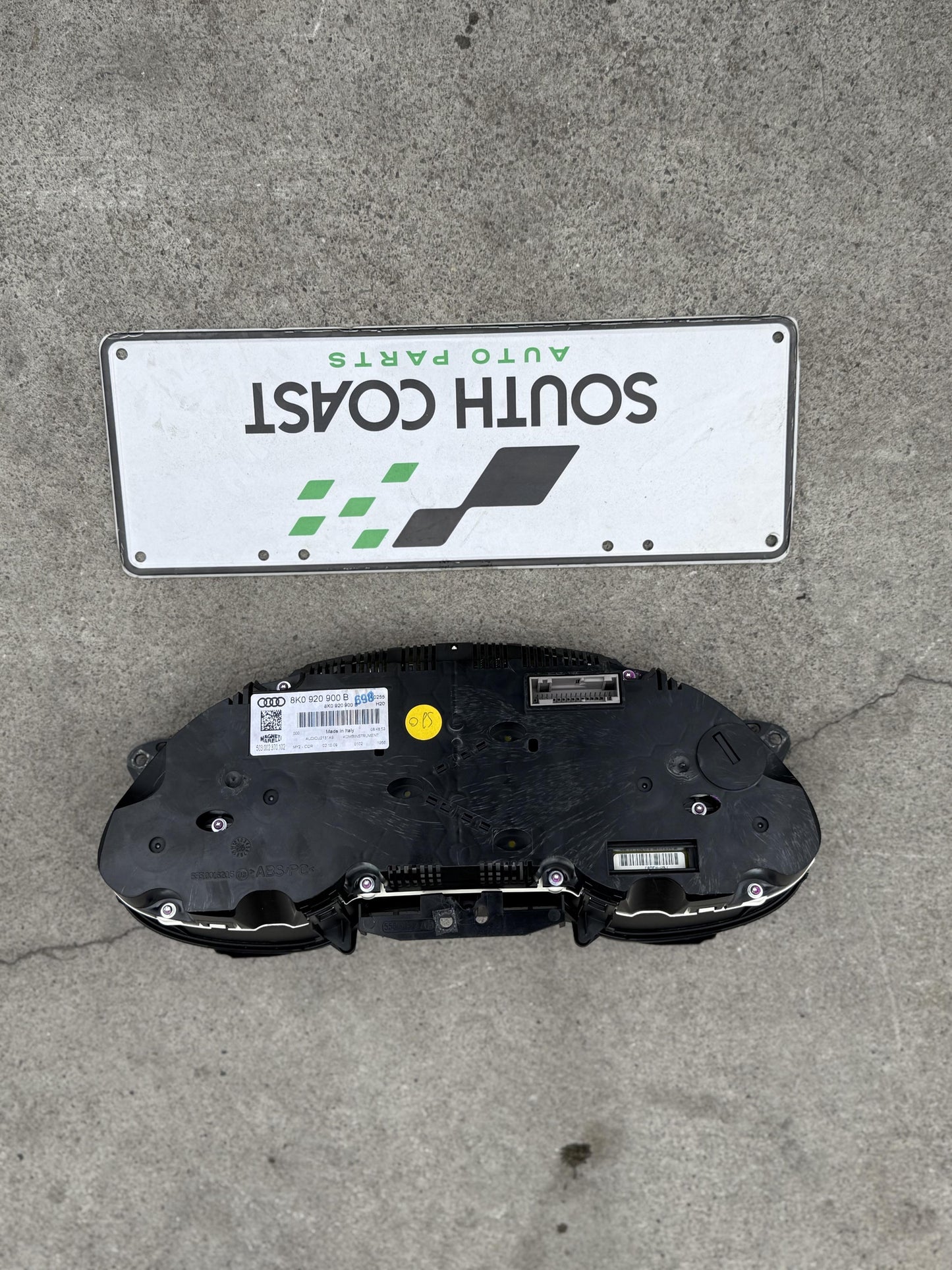 Audi A4 B8 WAUZZ8K9AA071441 Instrument Cluster 8K0920900B