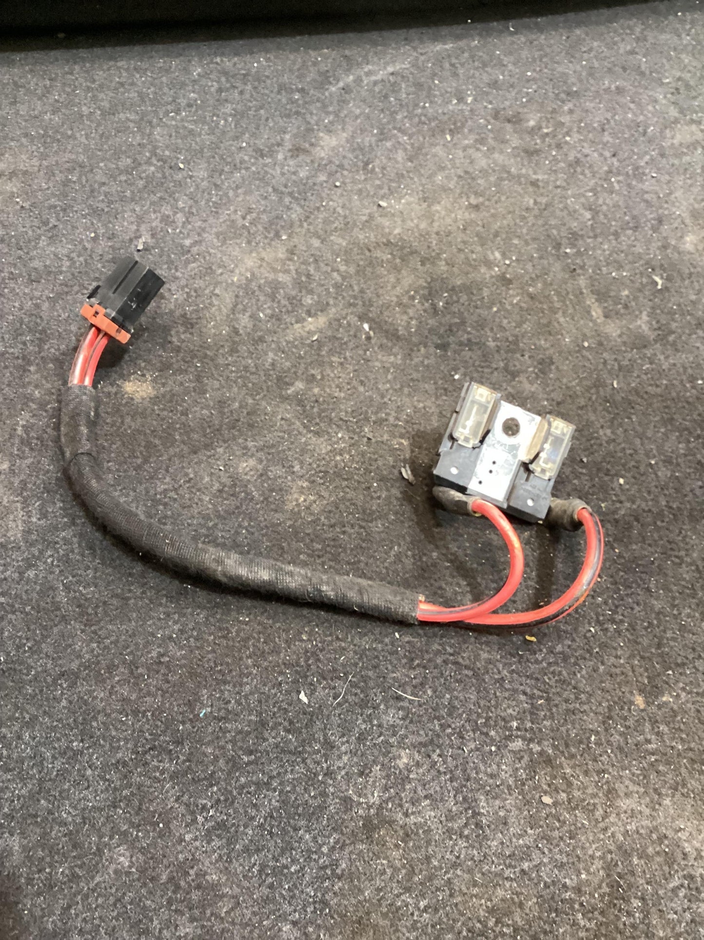 2006 - 2010 Holden Commodore VE  Battery Fuse