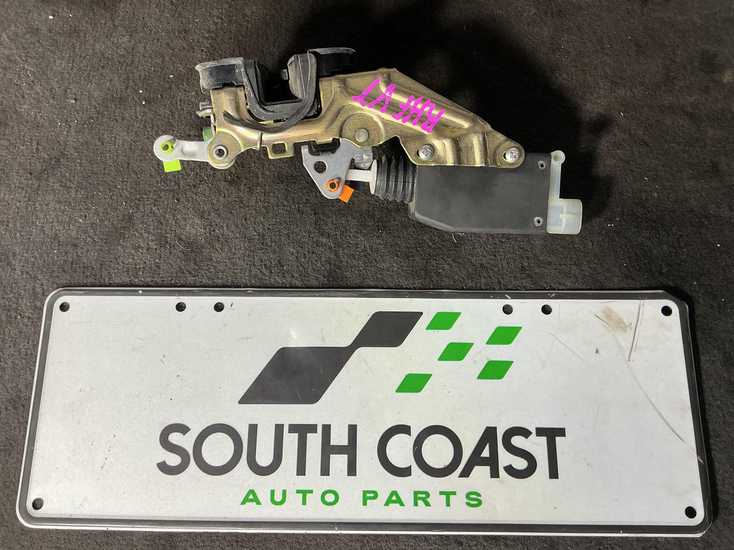 2003 Holden Commodore VY  Right Rear Door Lock Actuator 90493702
