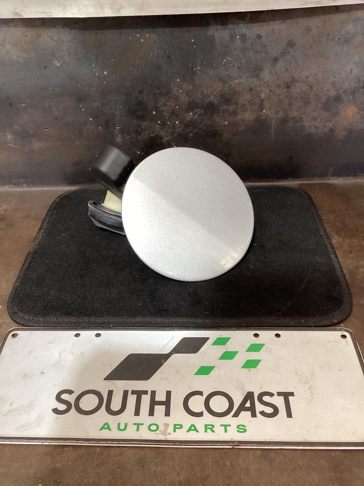 Holden Commodore VE  Fuel Filler Door 92213014