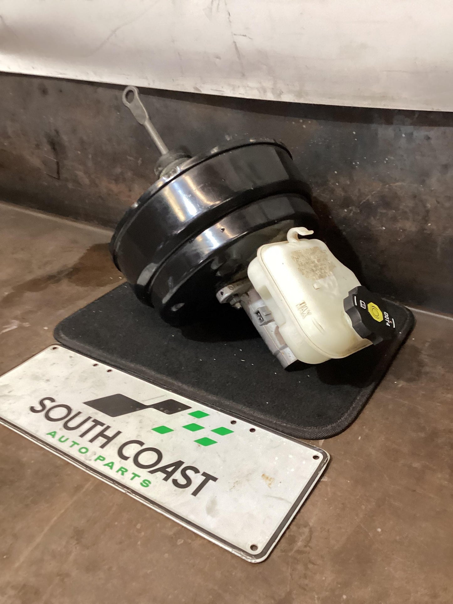 Holden Commodore VE  Brake Booster 92262790