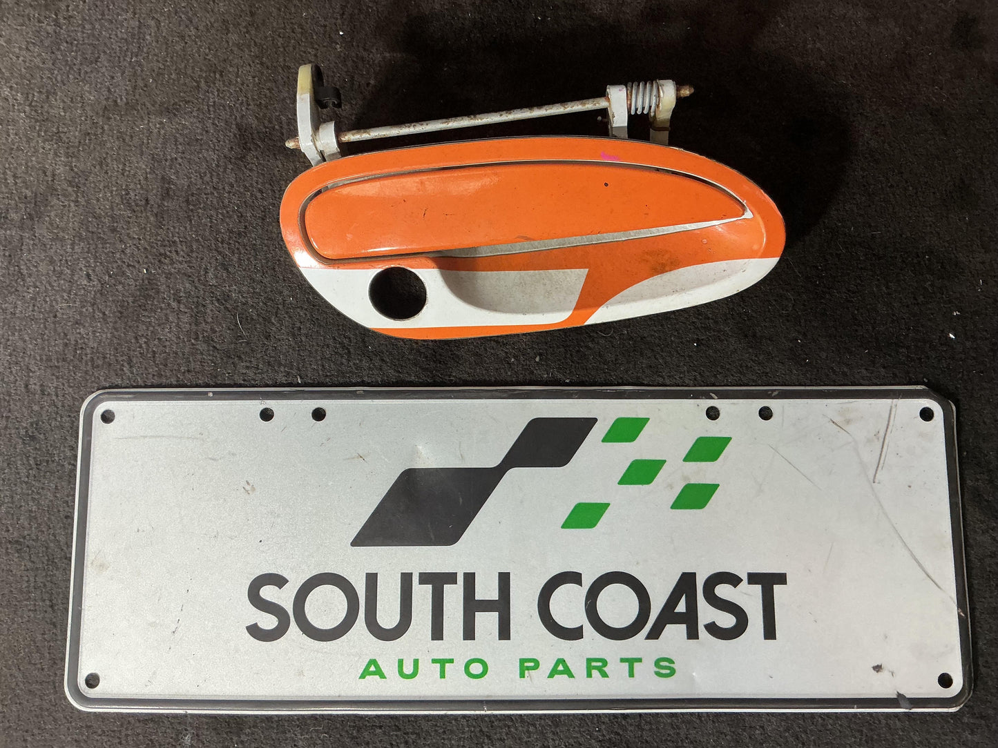 Holden Commodore VY  Right Front Exterior Door Handle