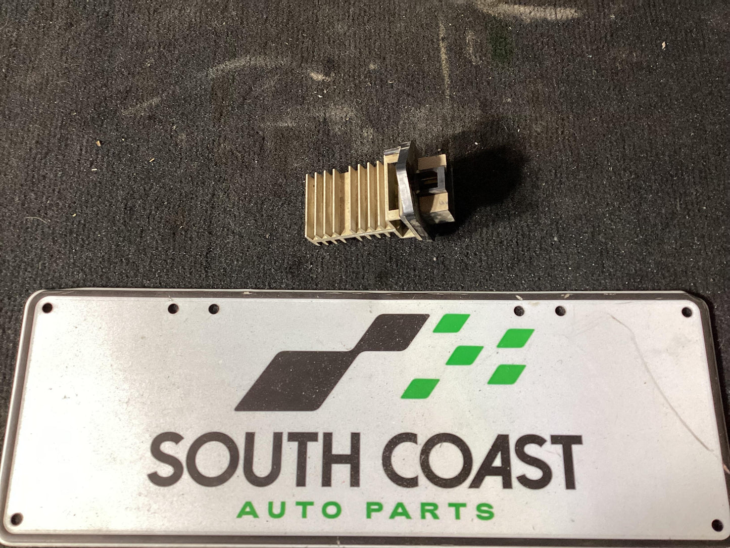 2001 Holden Commodore VU  Fan Speed Resistor