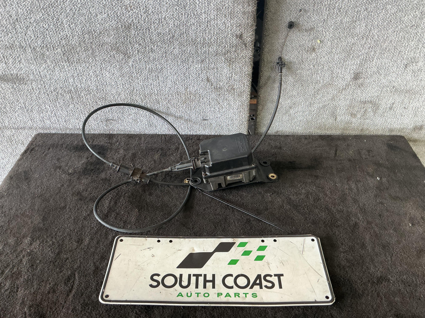 Holden Commodore VY  Cruise Control Unit 74857844