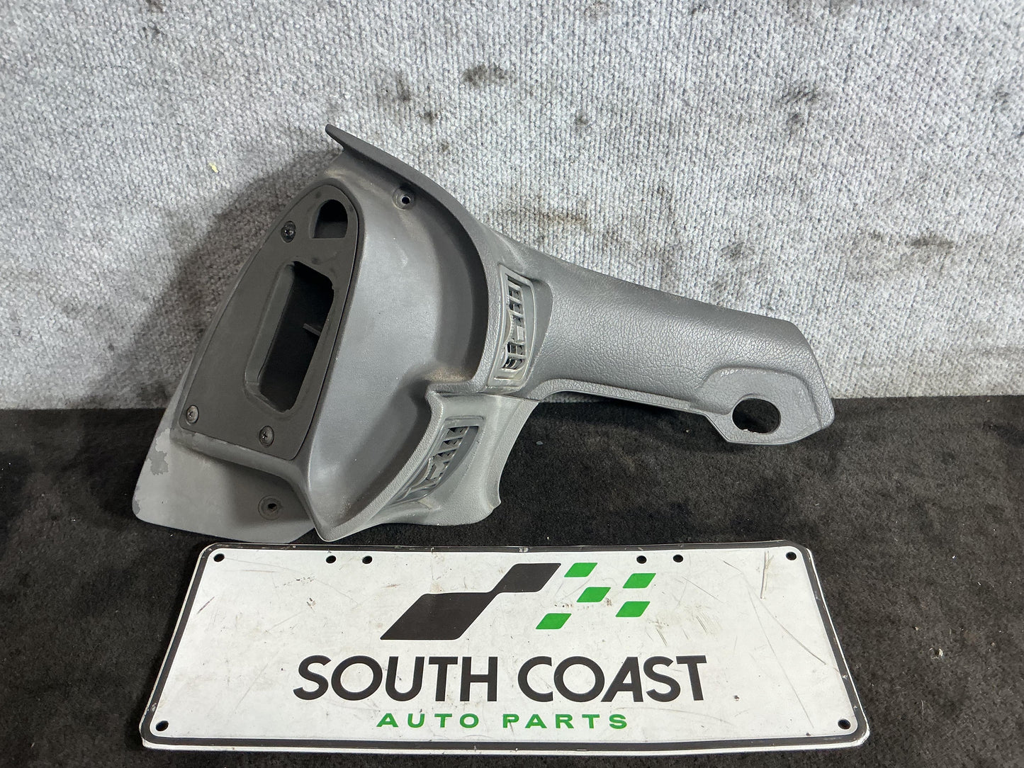 Holden Commodore VR 6H8VRK19HSL781543 A/C Vent Right 92042764