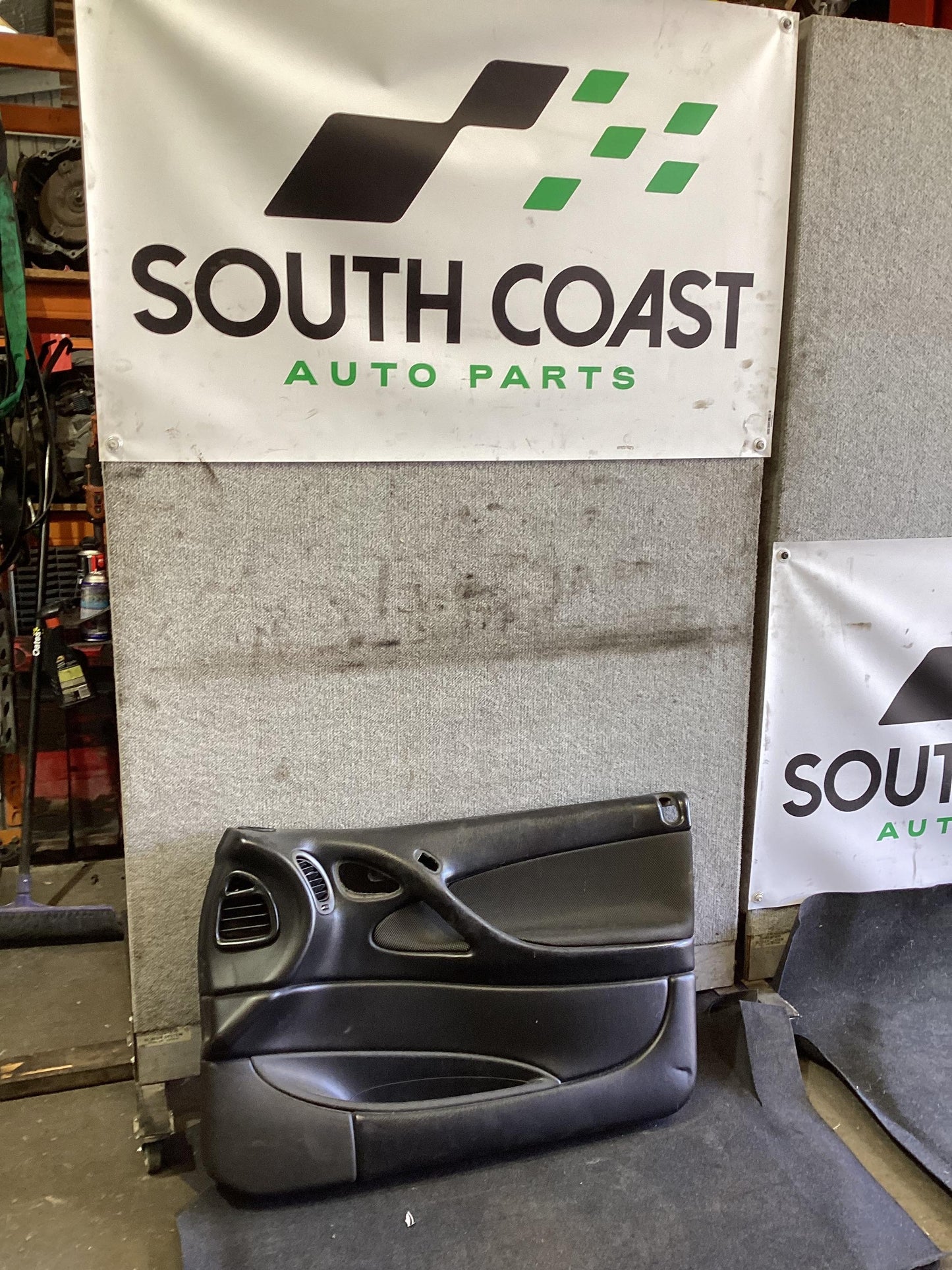 Holden Commodore VZ  Door Trim