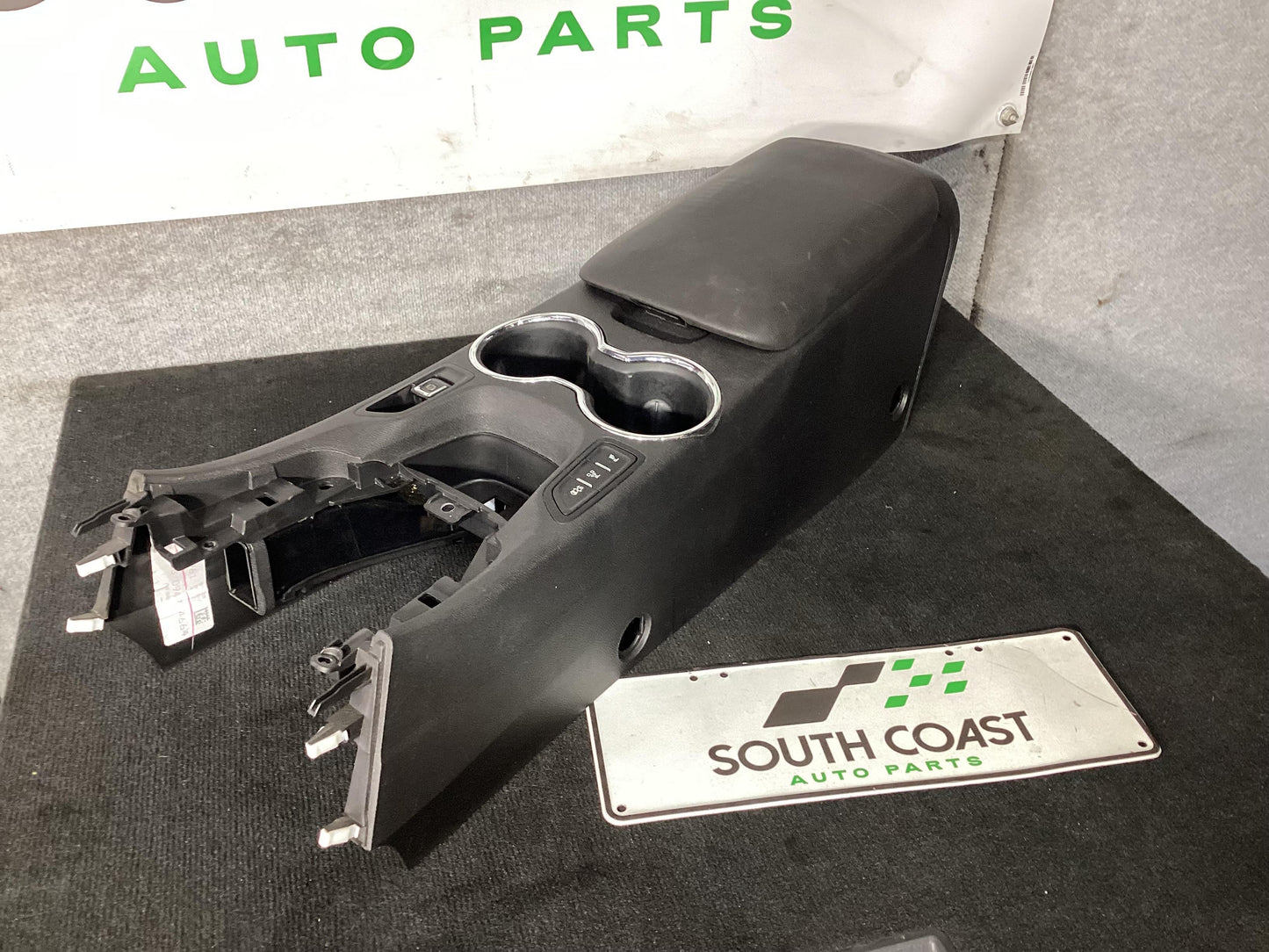 Holden Commodore VF  Centre Console