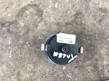 2002 - 2004 Holden Commodore VY 6G1YL54A94L196501 Rear Fog light Switch 92113753