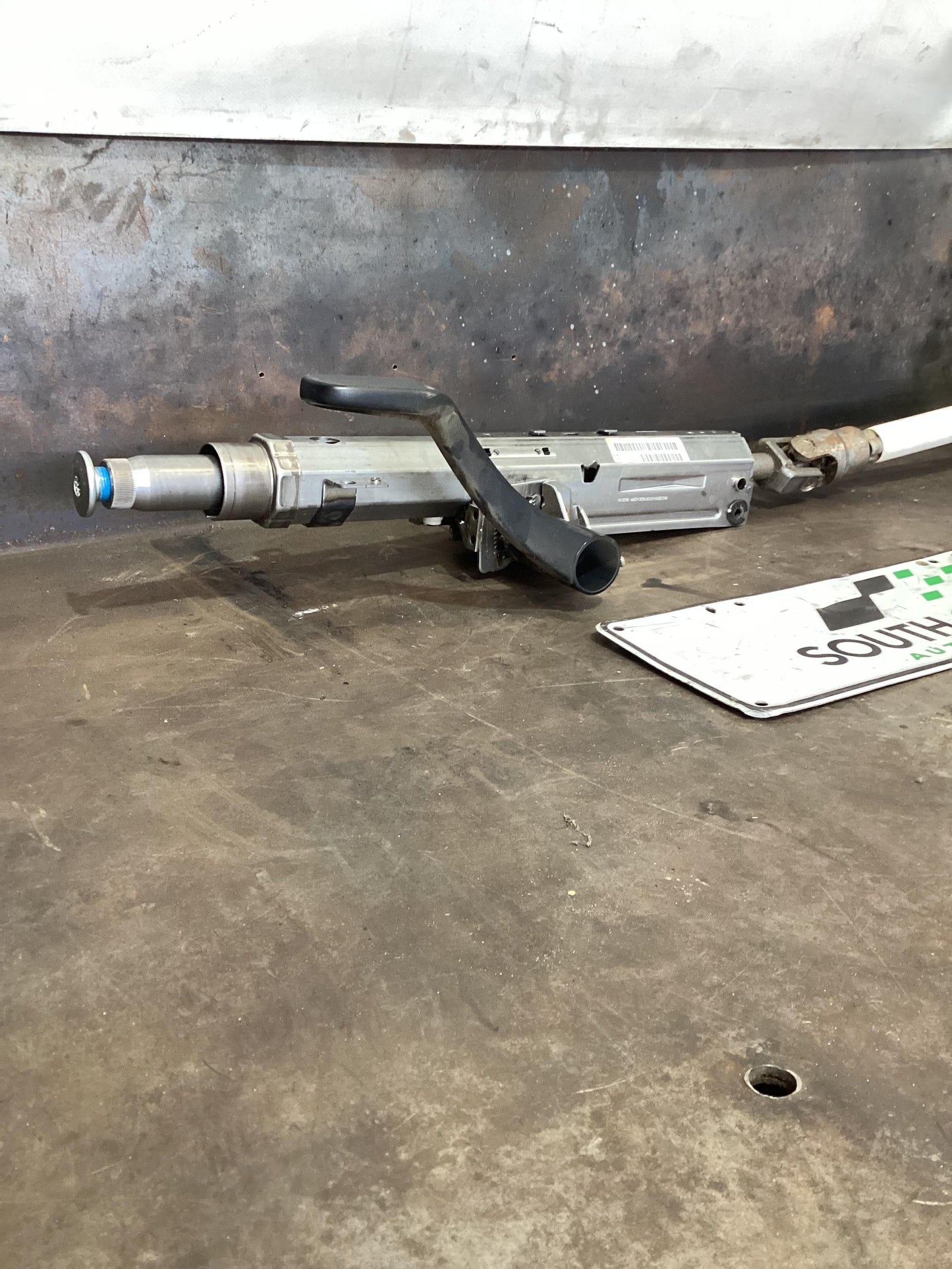 Volkswagen Amarok   Steering Column 2H6419501A