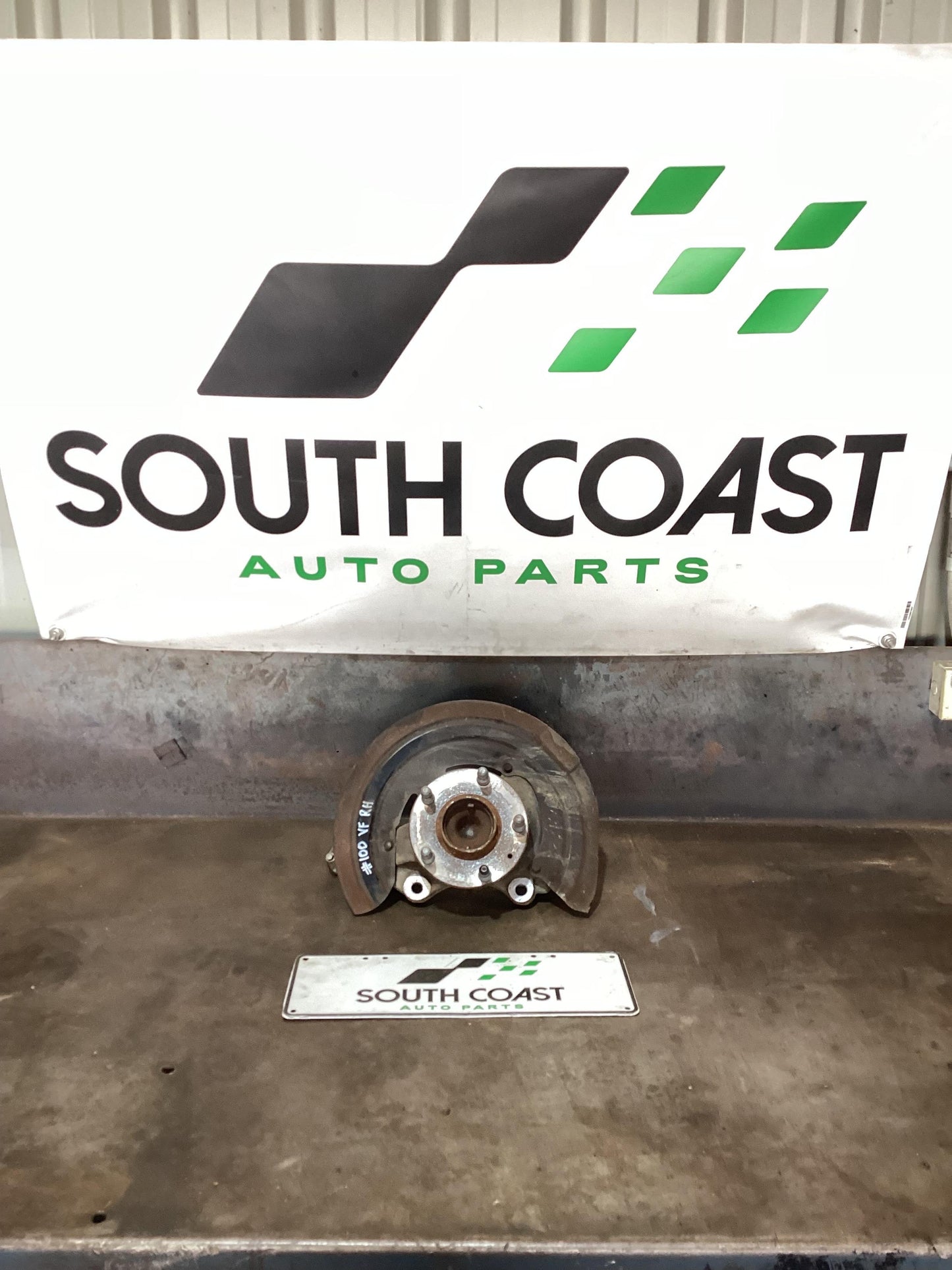 Holden Commodore VF  Right Front Hub Assembly