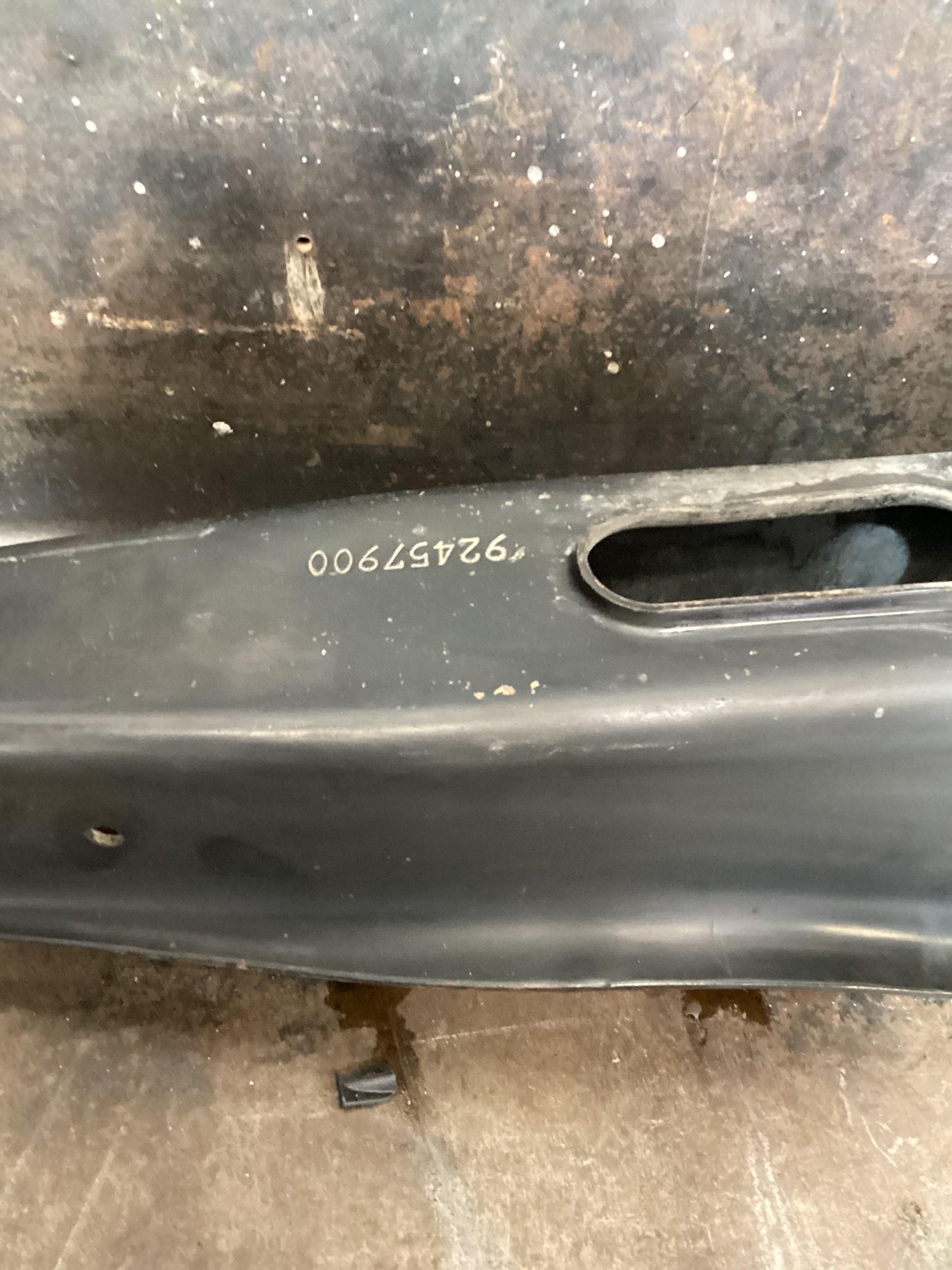 Holden Commodore VF  Left Rear Lower Control Arm 92457900
