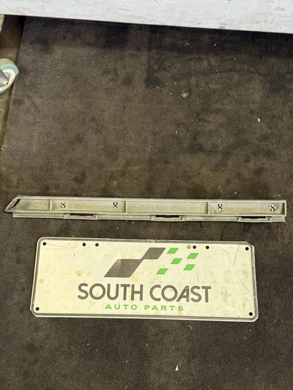 Holden Commodore VZ  Right Rear Bumper Retainer Bracket 92093589