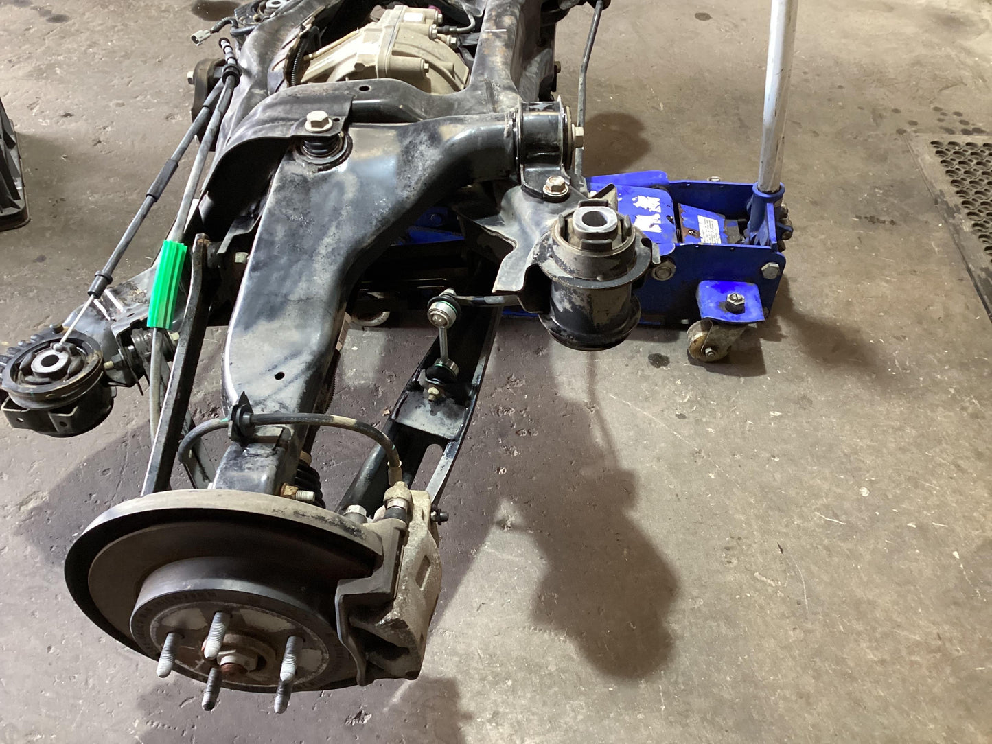 Holden Commodore VE 6G1EK5E79BL526529 Rear Cradle Complete
