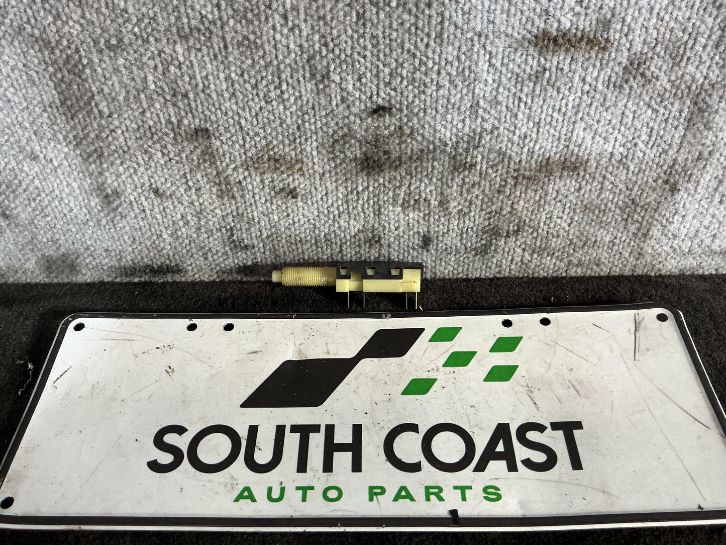 Holden Commodore VR 6H8VRK19HSL781543 Cruise Control Switch 9794682