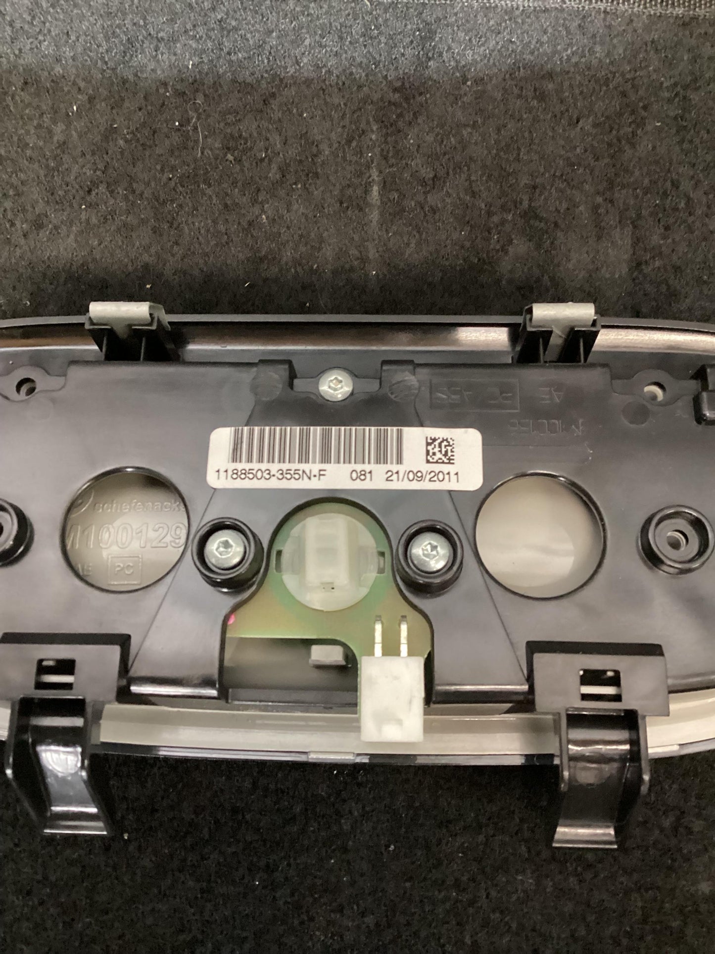 Holden Commodore VE  Interior Light