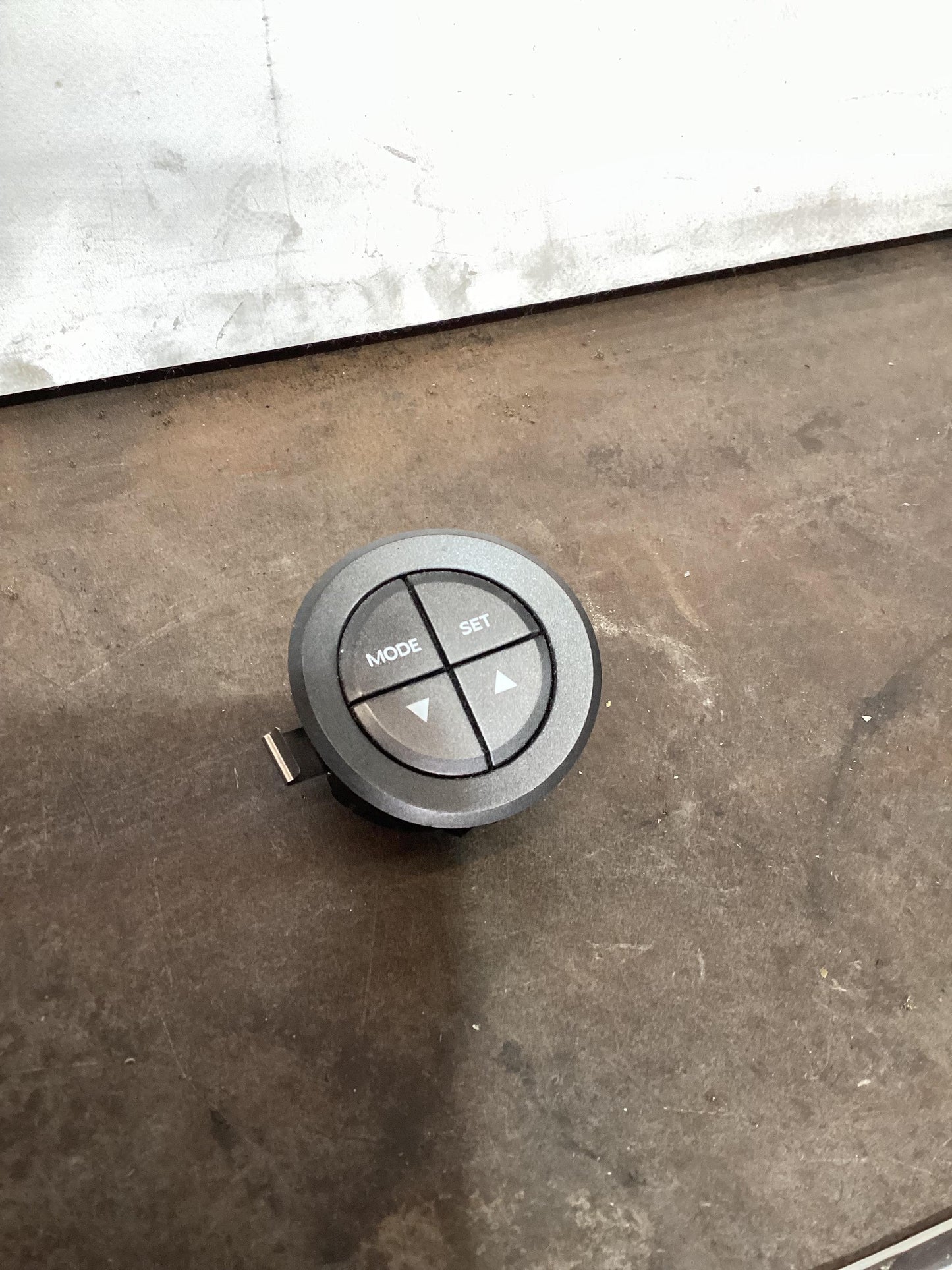 Holden Commodore VY  Interior Control Centre 92111623