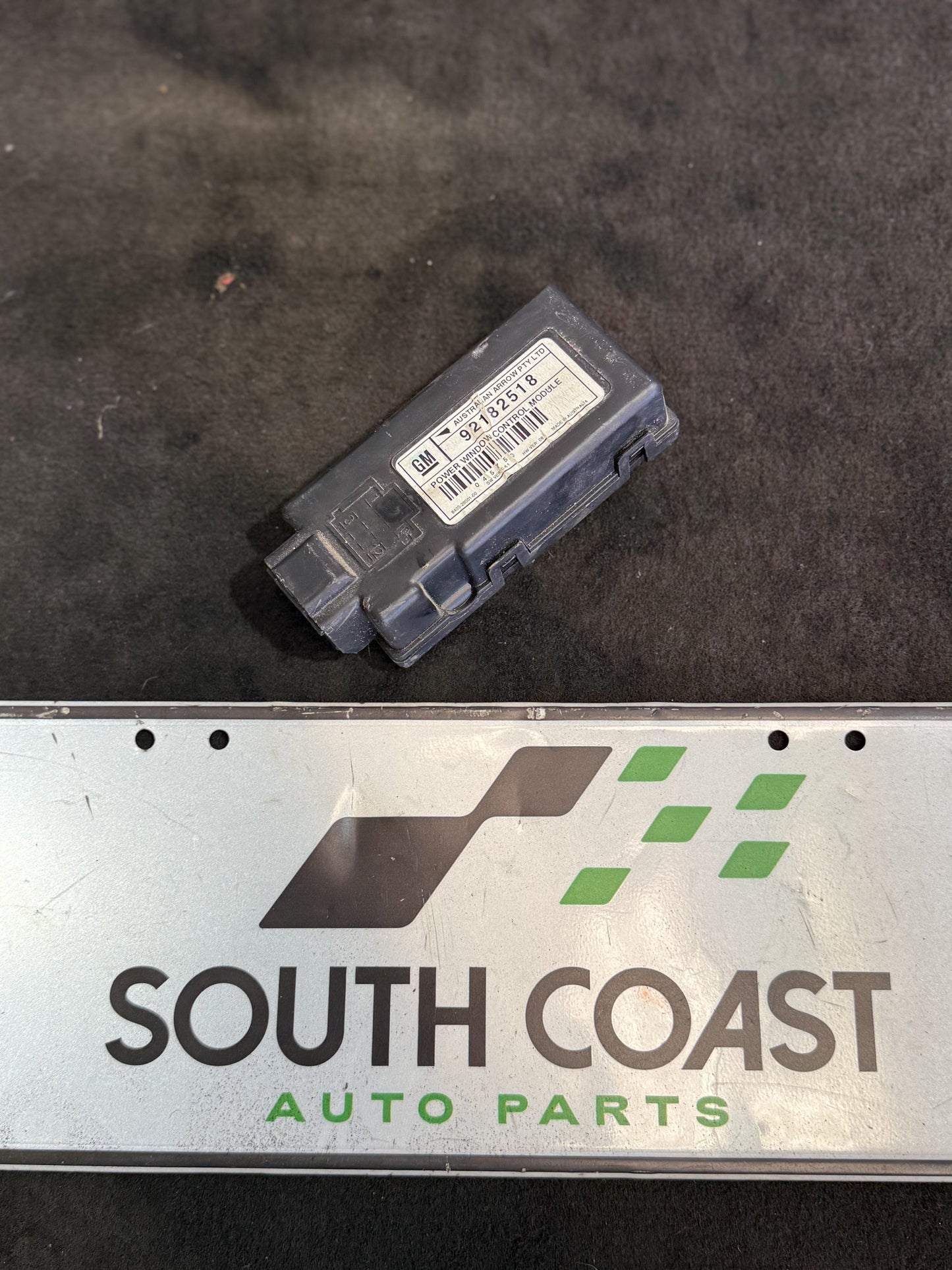 Holden Commodore VE  Power Window Control Module  92182518