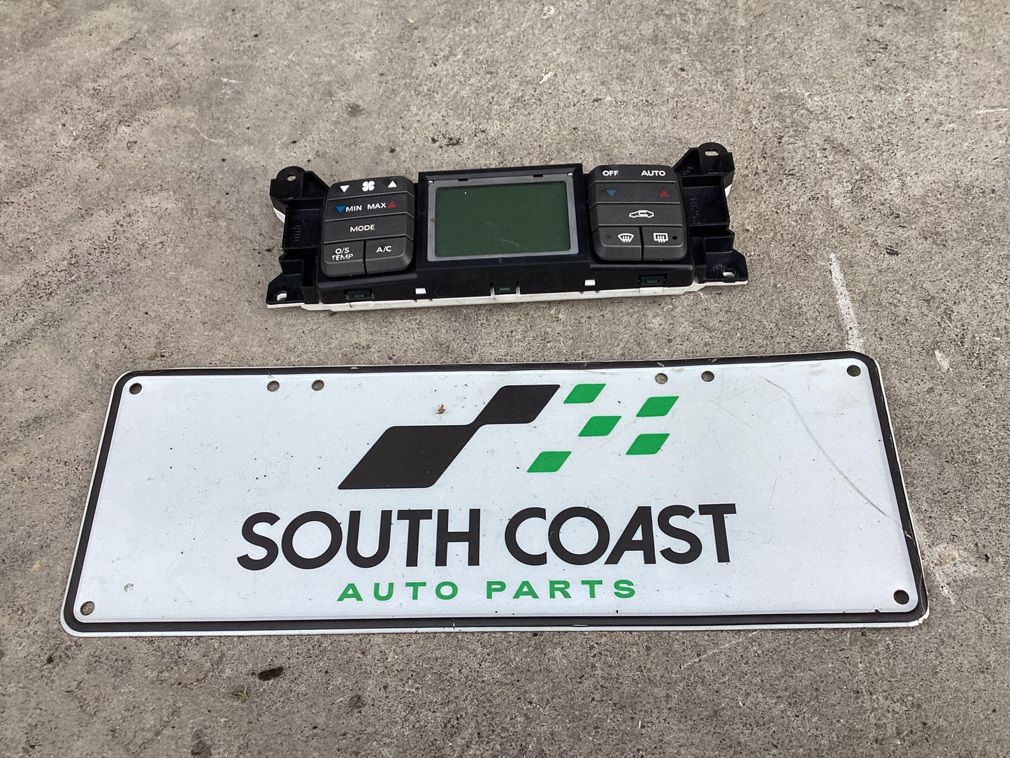 2002 - 2004 Holden Commodore VY 6G1YL54A94L196501 A/C Switch
