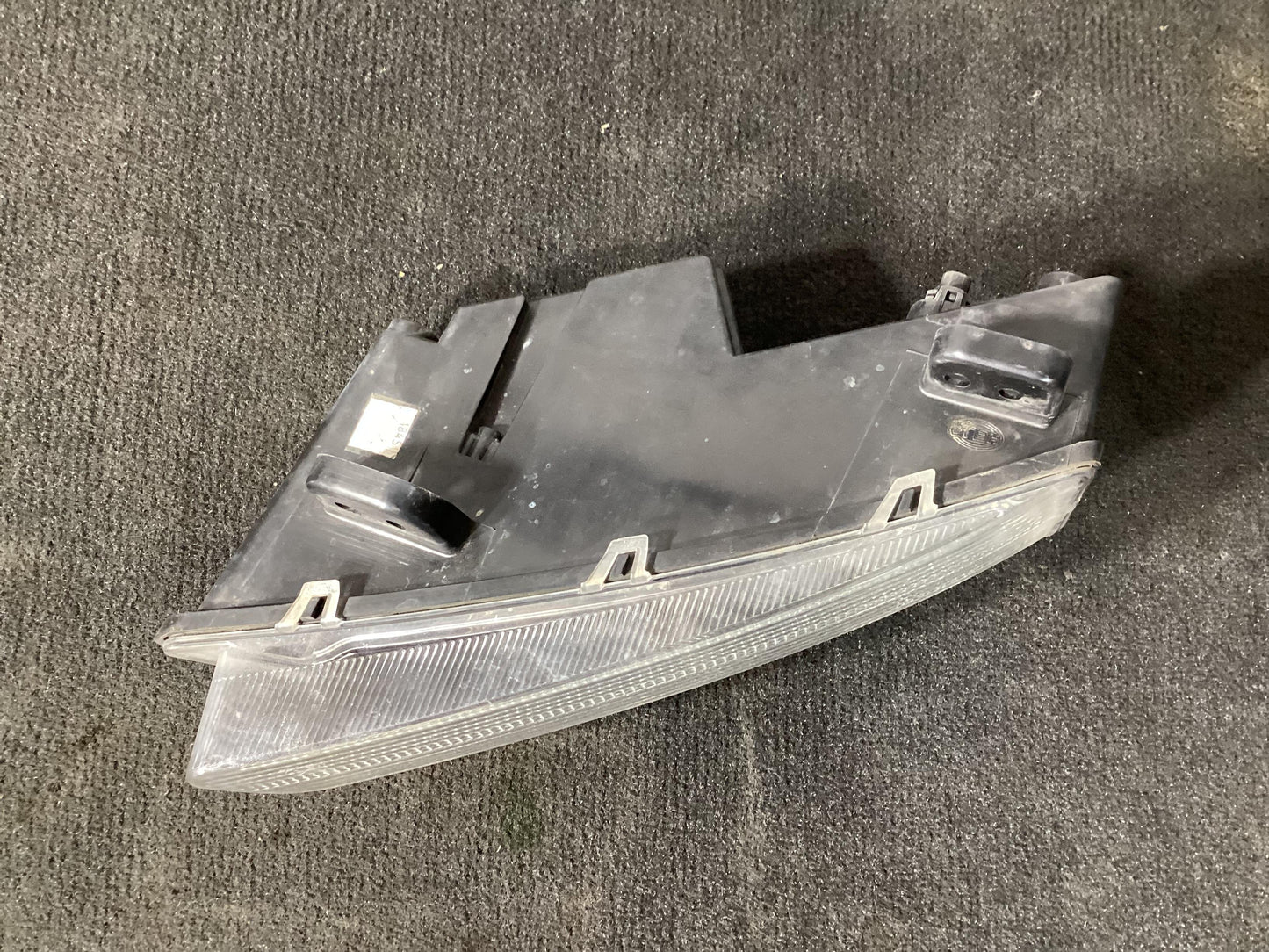 Holden Commodore VF  Right Daytime Driver Light 92278833