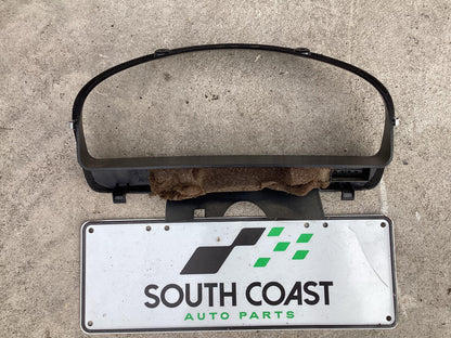 2002 - 2004 Holden Commodore VY 6G1YL54A94L196501 Dash Fascia 92109815