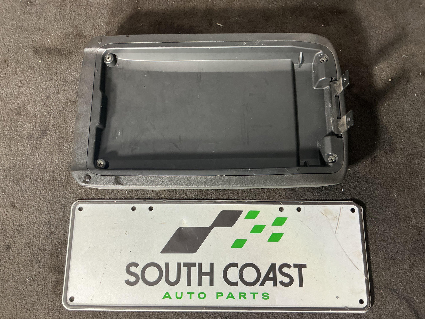 2003 - 2003 Holden Commodore VY  Console Lid