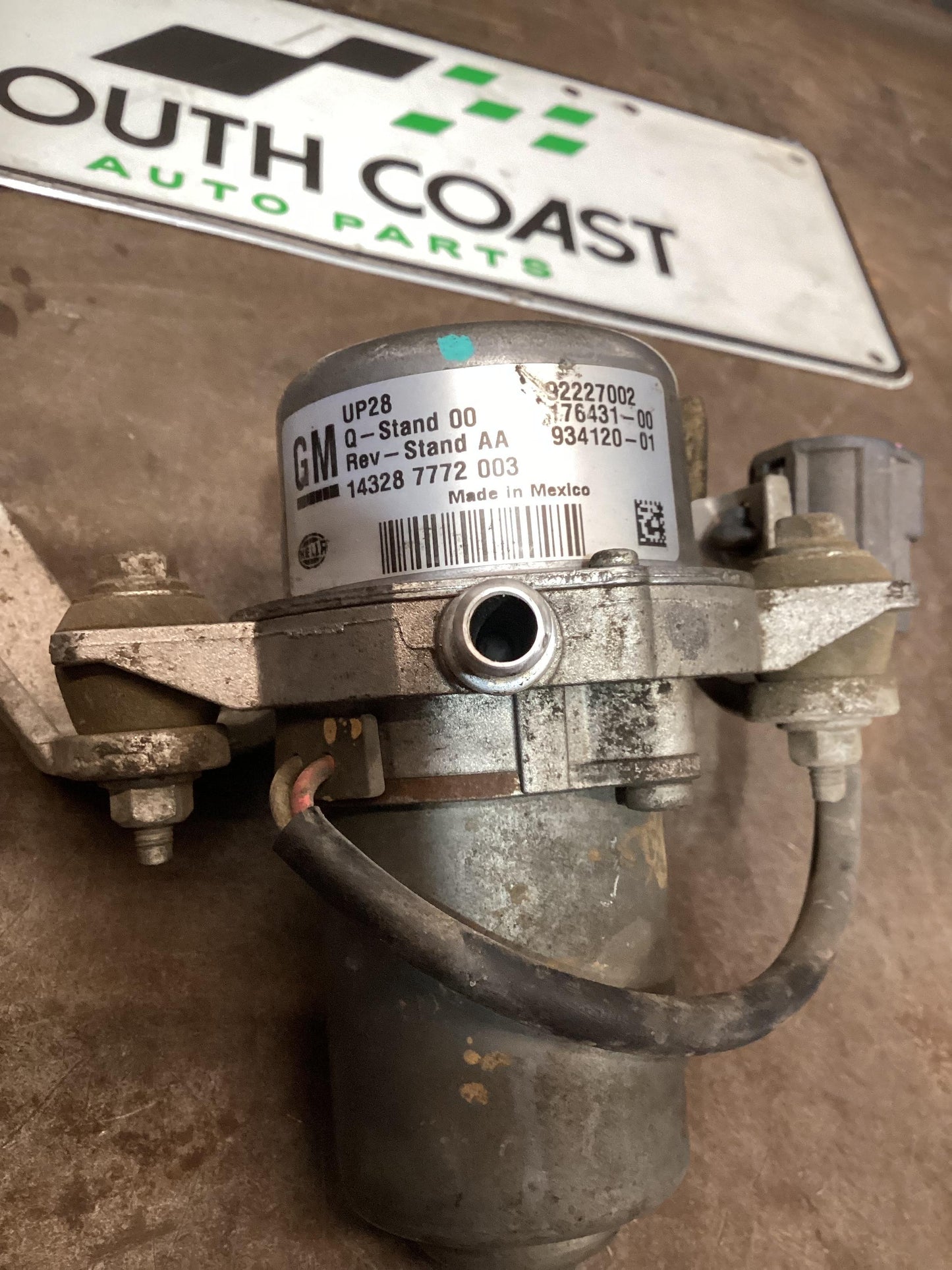 Holden Commodore VF  Brake Vacuum Pump 92227002
