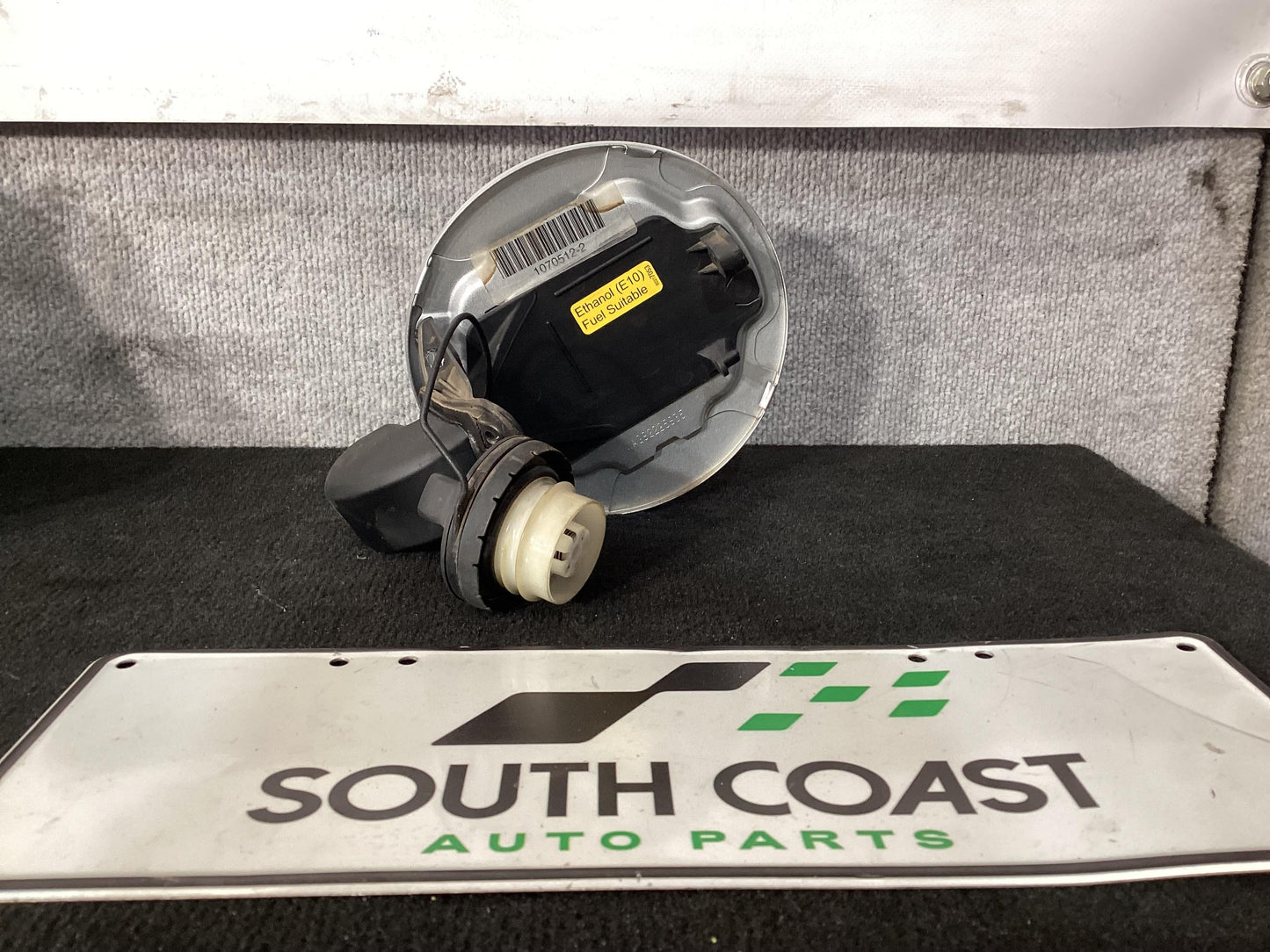 Holden Commodore VF  Fuel Filler Door Wag92225935