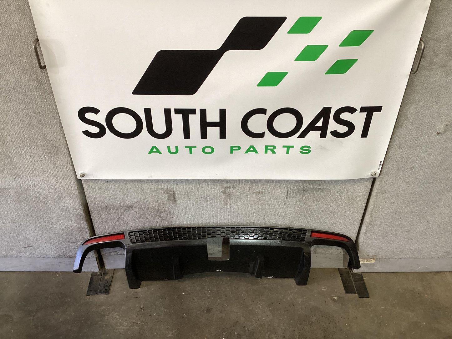 2012, Holden, Commodore, SV6 Sportwagon, VE, Rear Bumper Diffuser