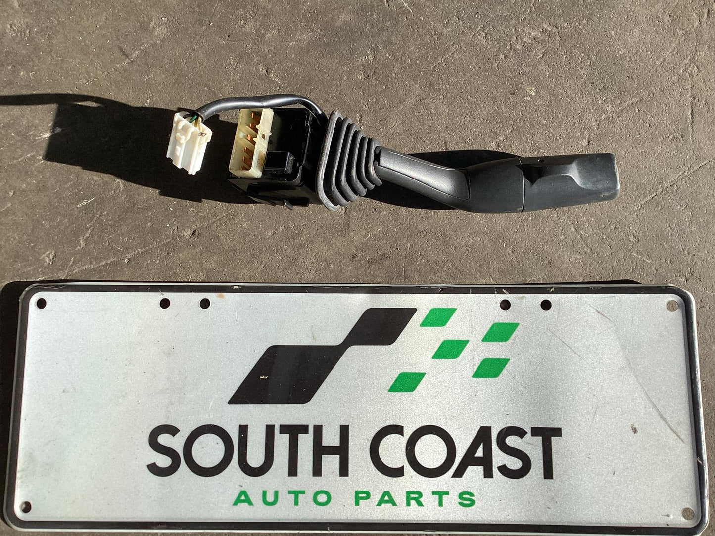 2002 - 2004 Holden Commodore VY 6G1YL54A94L196501 Indicator Stalk 92089544