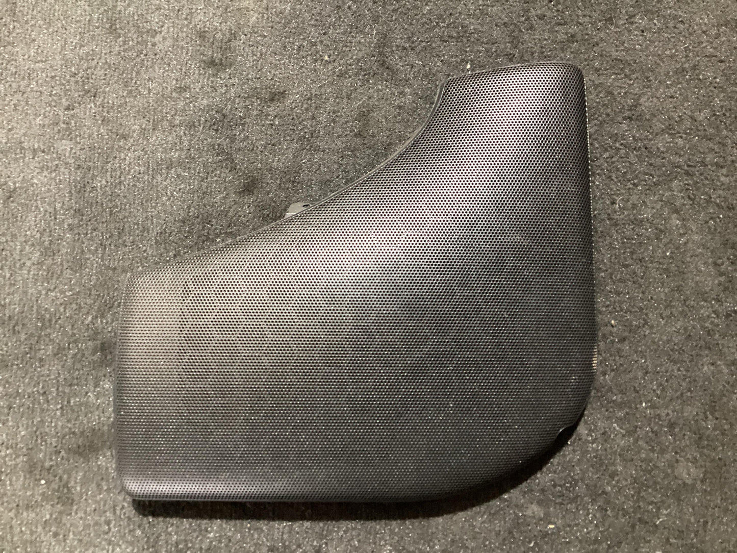2005, Holden, Commodore, Commodore, left front speaker cover