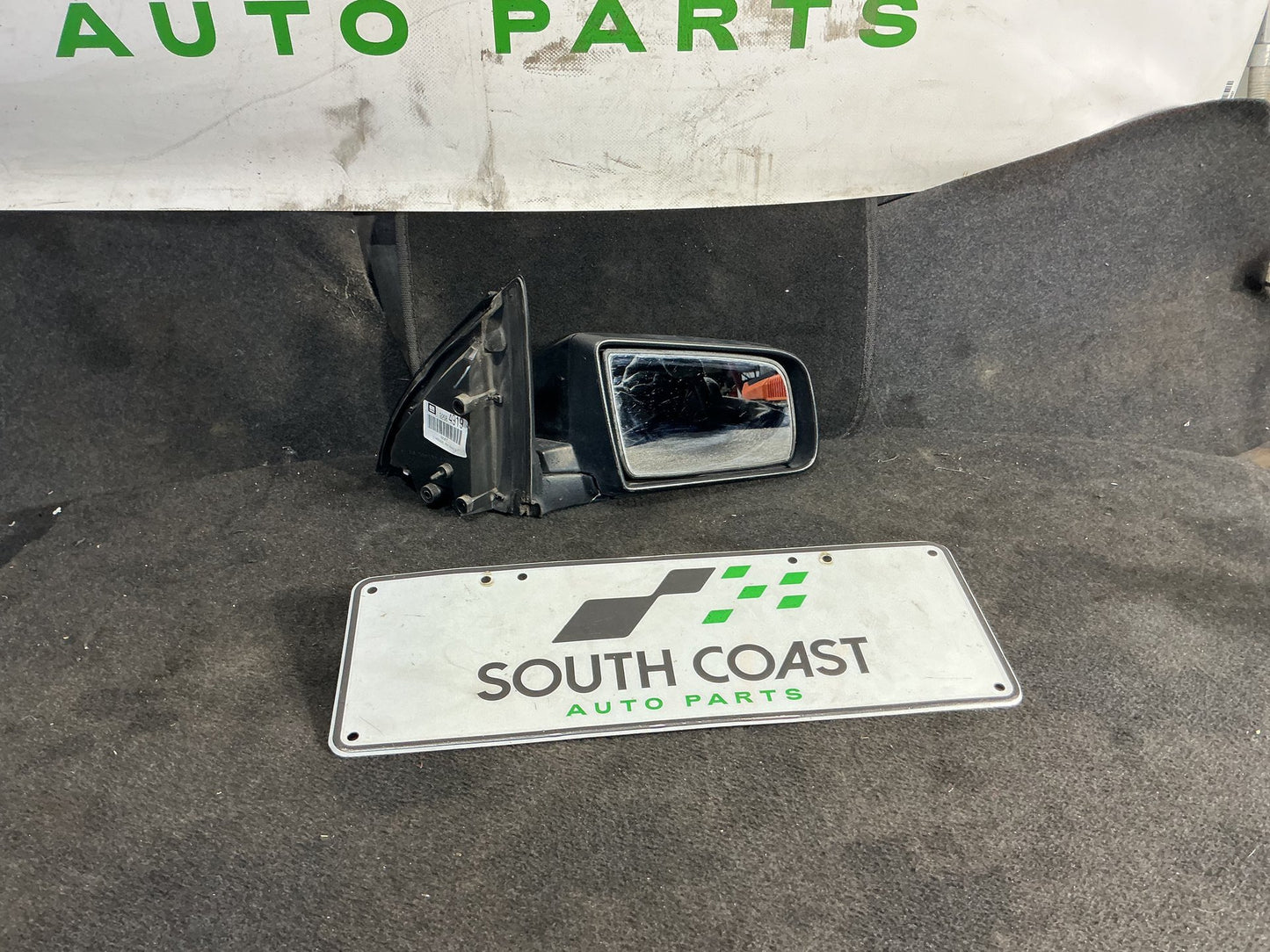 2005 Holden Commodore VZ  Right Door Mirror 92084919