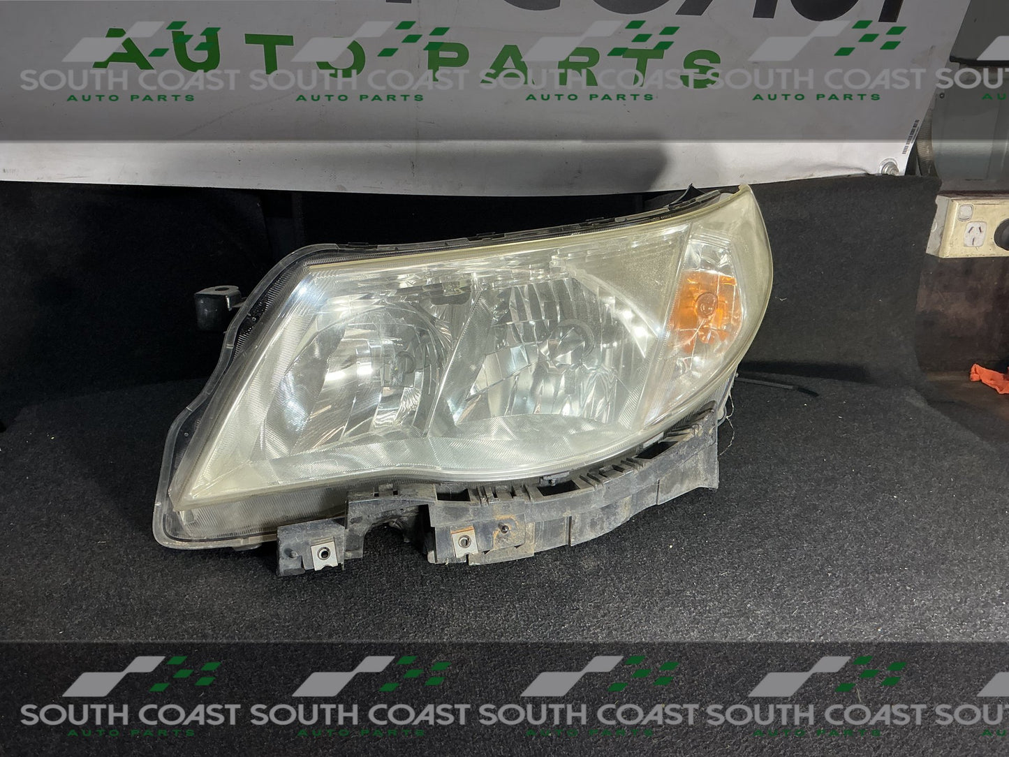 Subaru Forester SH  Left Headlight