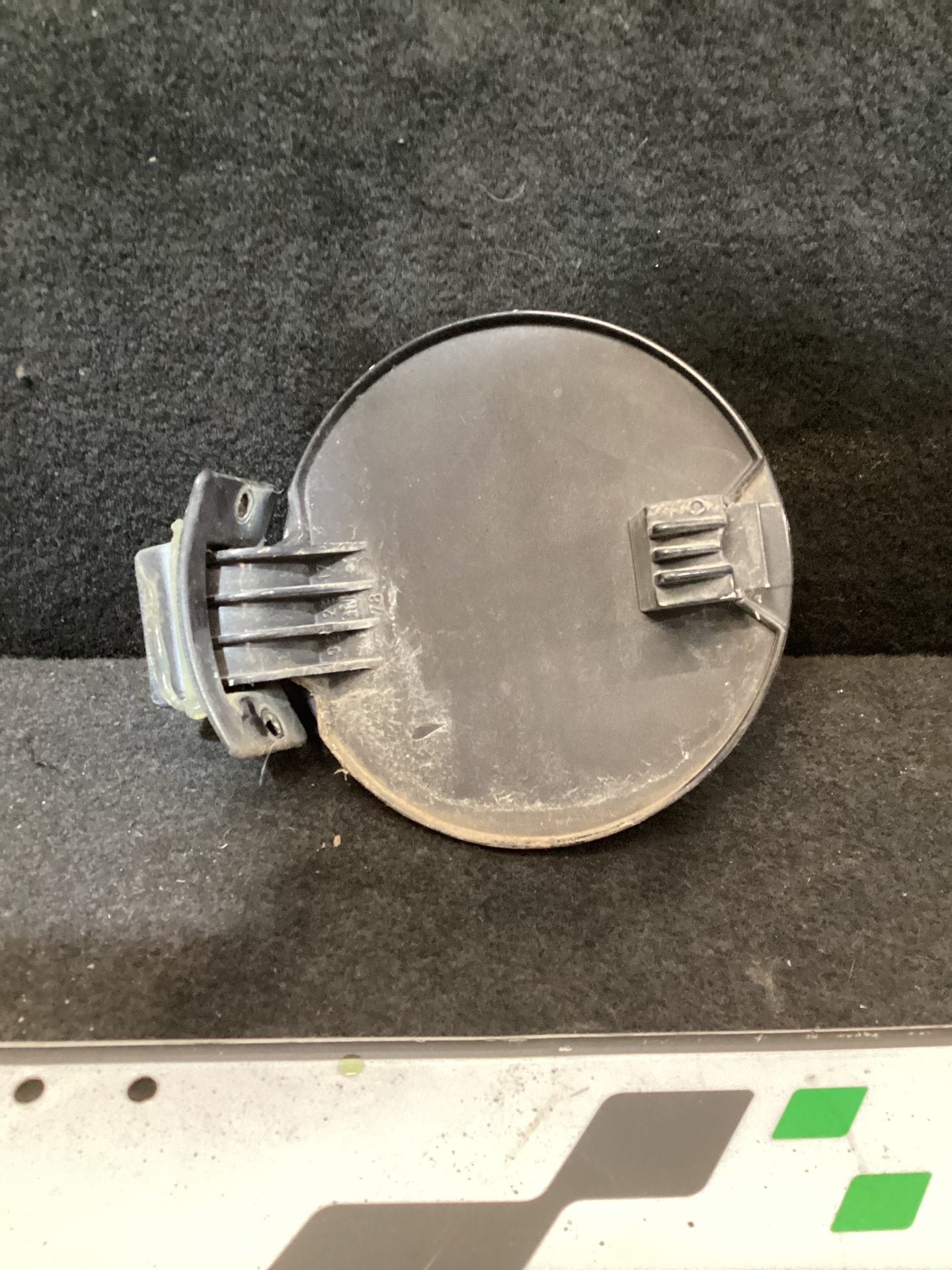 Holden Commodore VR  Fuel Filler Door 922917
