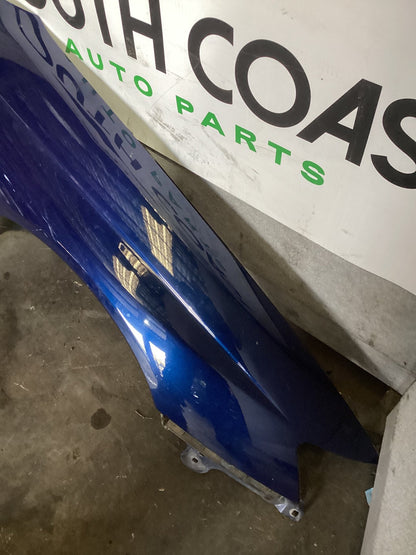 2005 Holden Commodore VZ  Right Front Guard