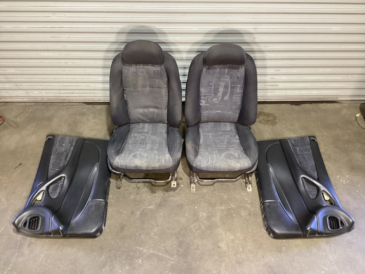 2000 - 2002 Holden Commodore S  Complete Interior VUSPACKUTECOMPLETEINTERIORSEATSDOORTRIMS