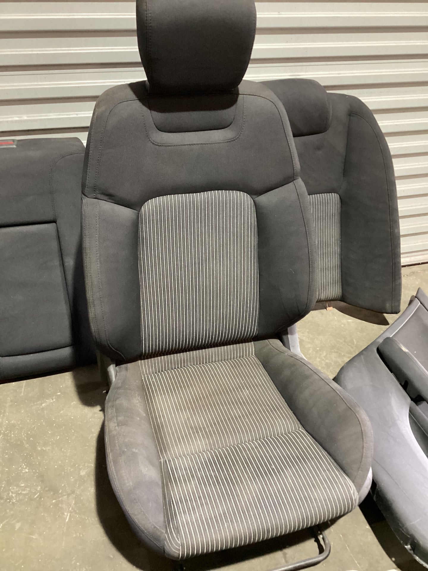 2010 - 2013 Holden Commodore   Complete Interior VES2SV6COMPLETEINTERIORSEATSDOORTRIMS