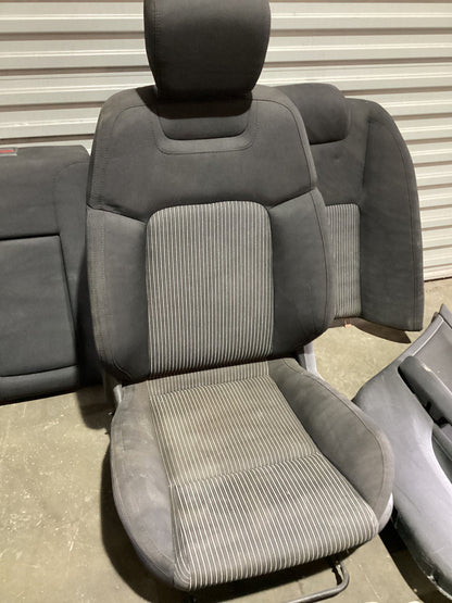 2010 - 2013 Holden Commodore   Complete Interior VES2SV6COMPLETEINTERIORSEATSDOORTRIMS